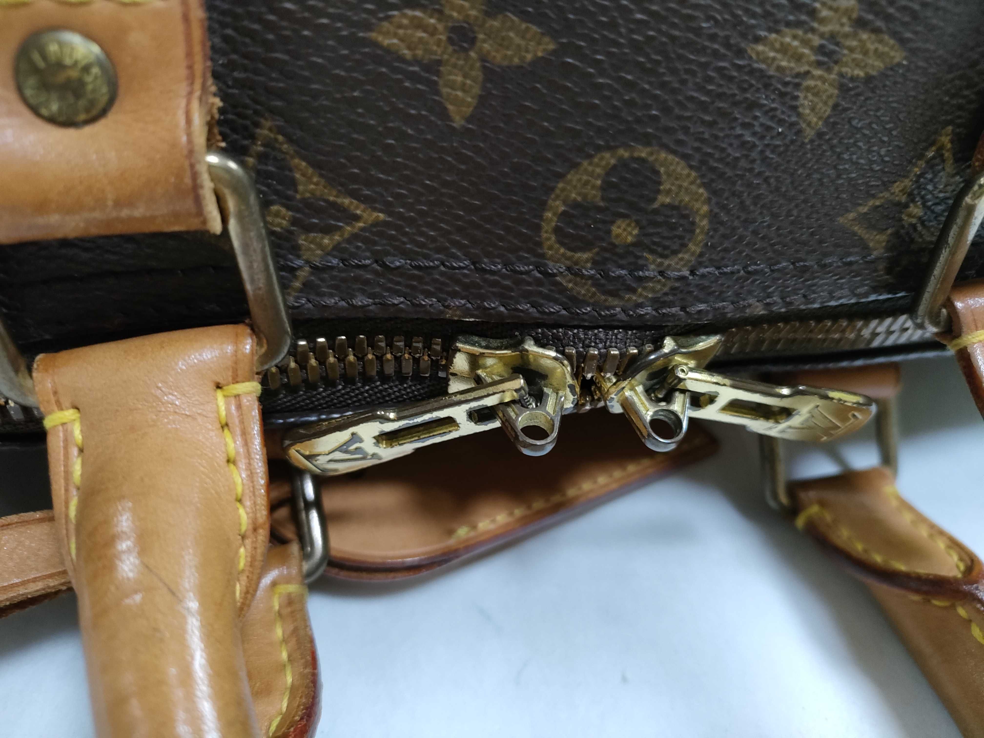 Monogram PH - Monogram Canvas Keepall Bandouillere Handbag Brown M Boston Bag — view 7