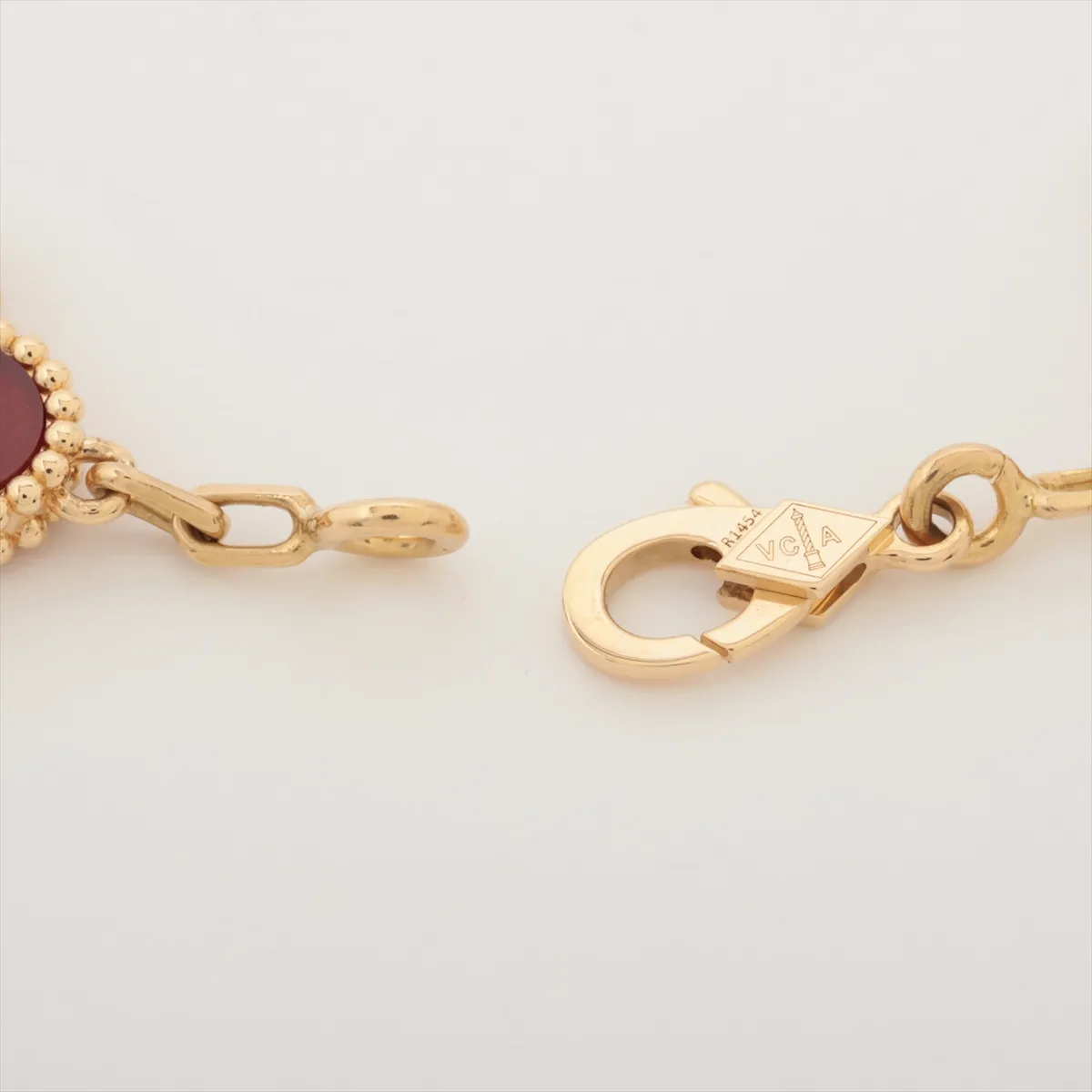Vintage Alhambra 5P Carnelian Bracelet 750 (Yellow Gold) 11.4g JB574120 Hallmark almost completely — view 4