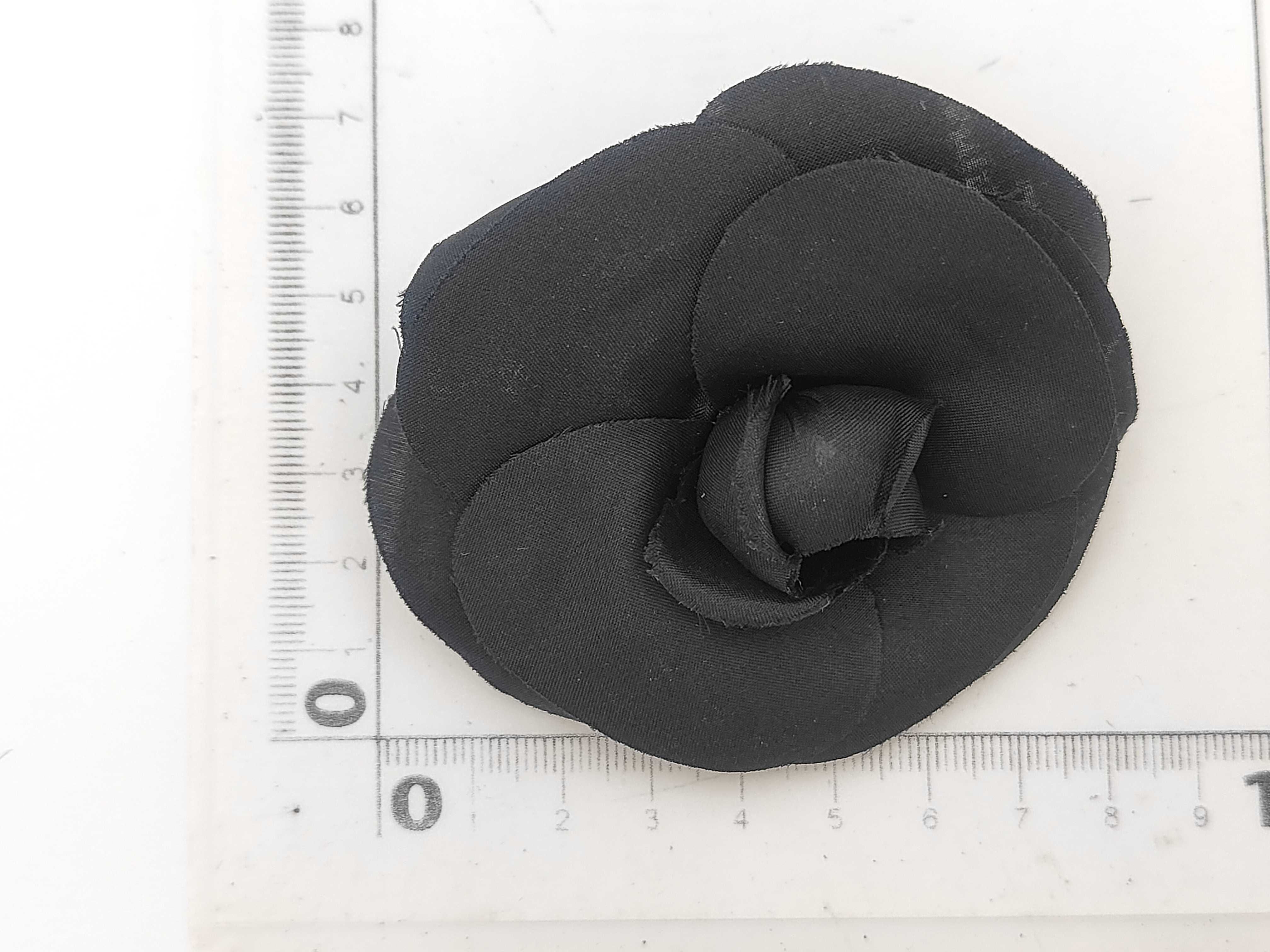 Camellia Corsage Black Brooch — view 4