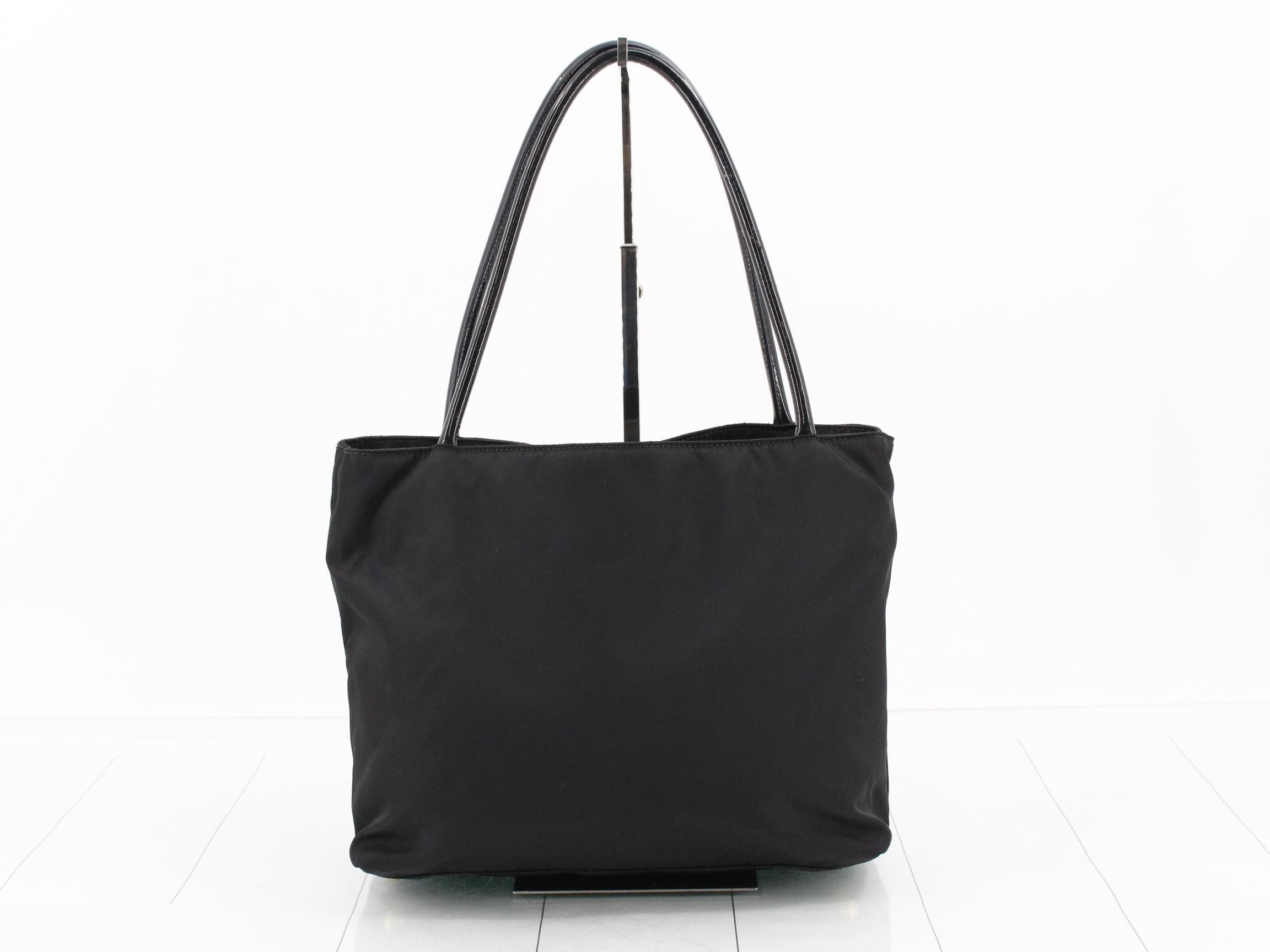 Nylon Triangle Plate Tote Bag — view 2