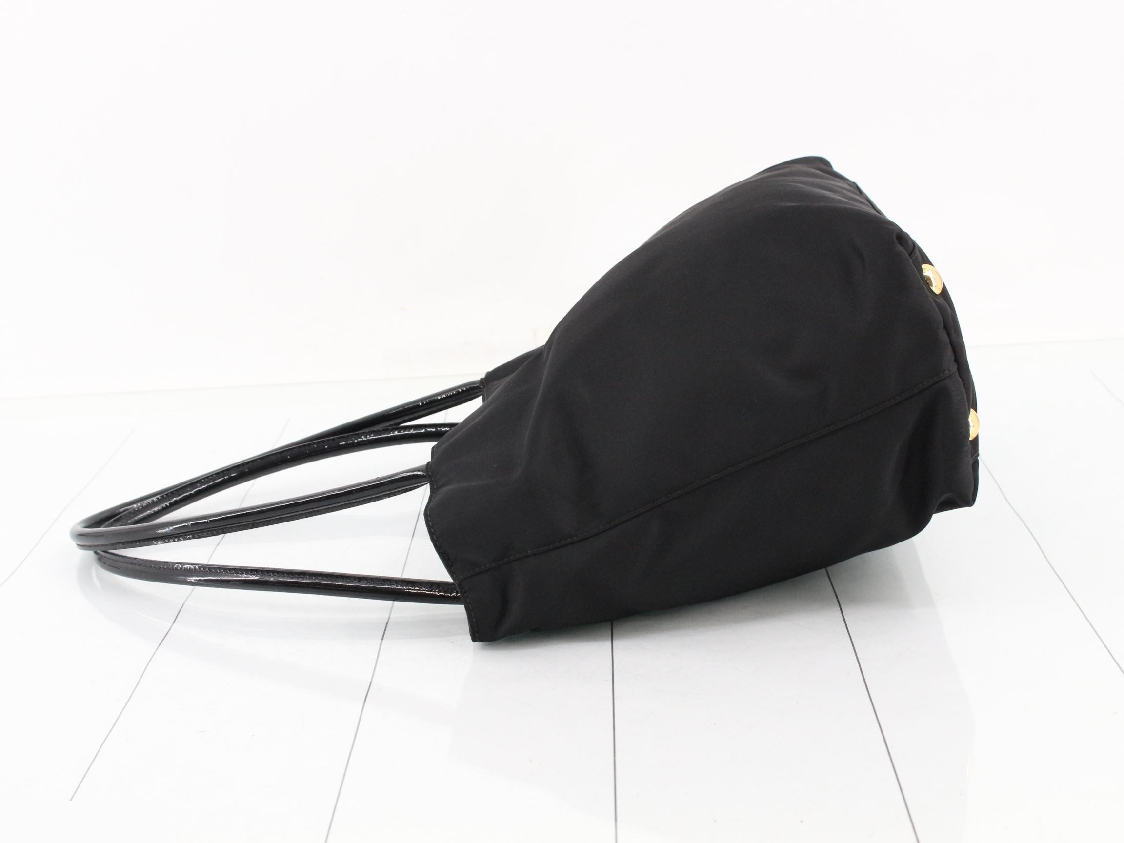 Nylon Triangle Plate Tote Bag — view 4