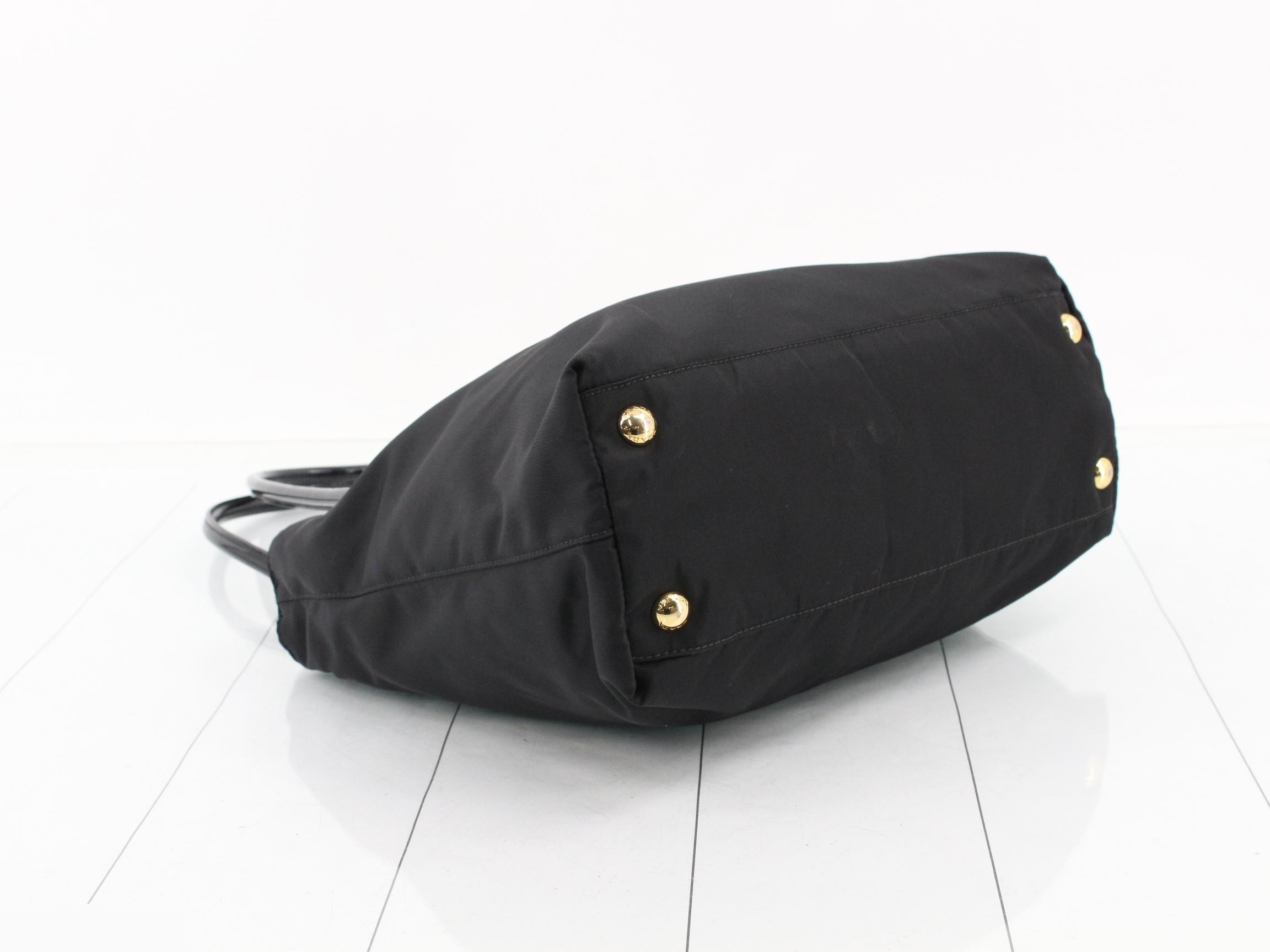 Nylon Triangle Plate Tote Bag — view 5