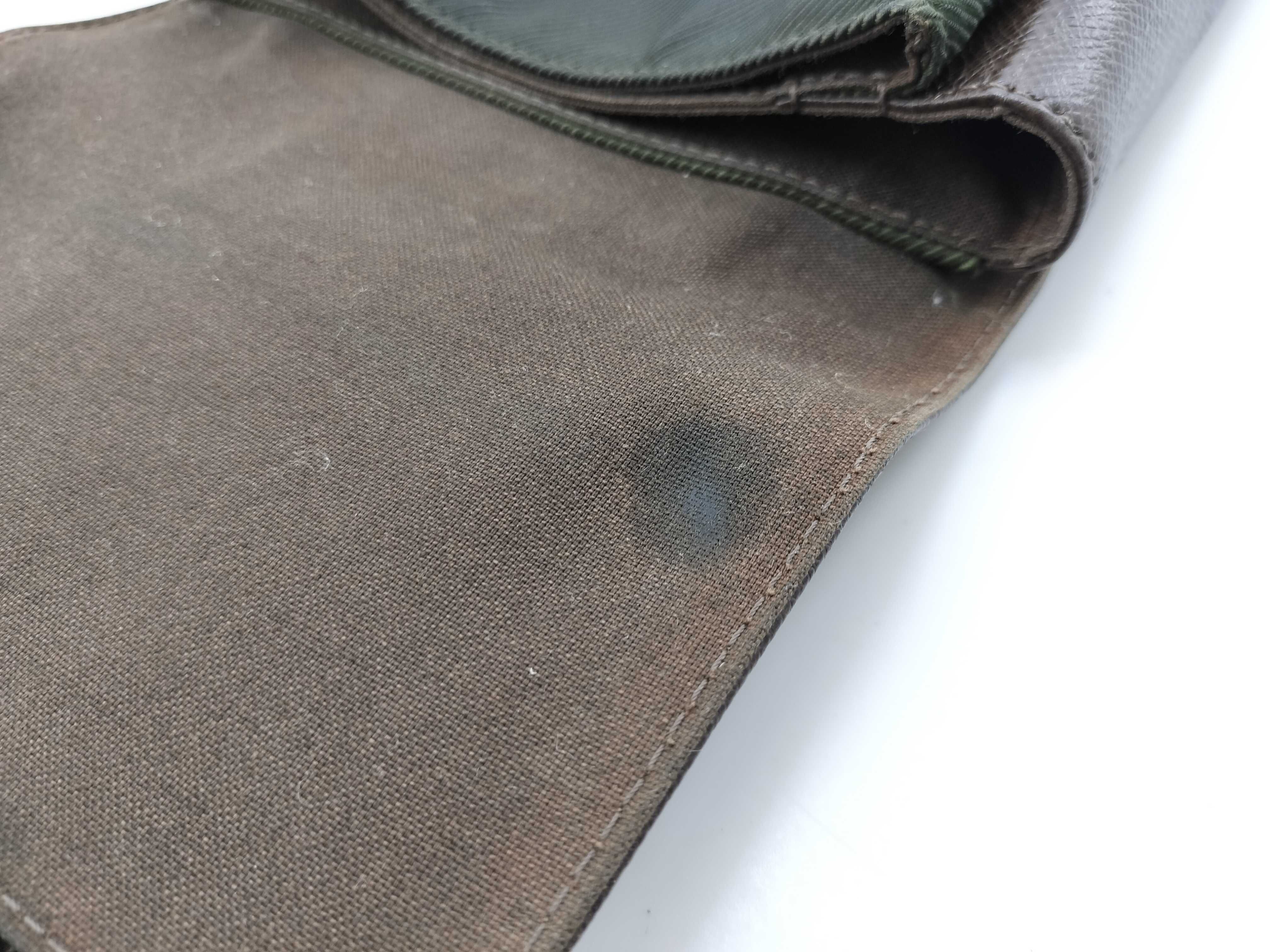 Taiga Louis Vuitton Taiga Saratov PM Shoulder Bag Serial Shoulder Bag — view 11