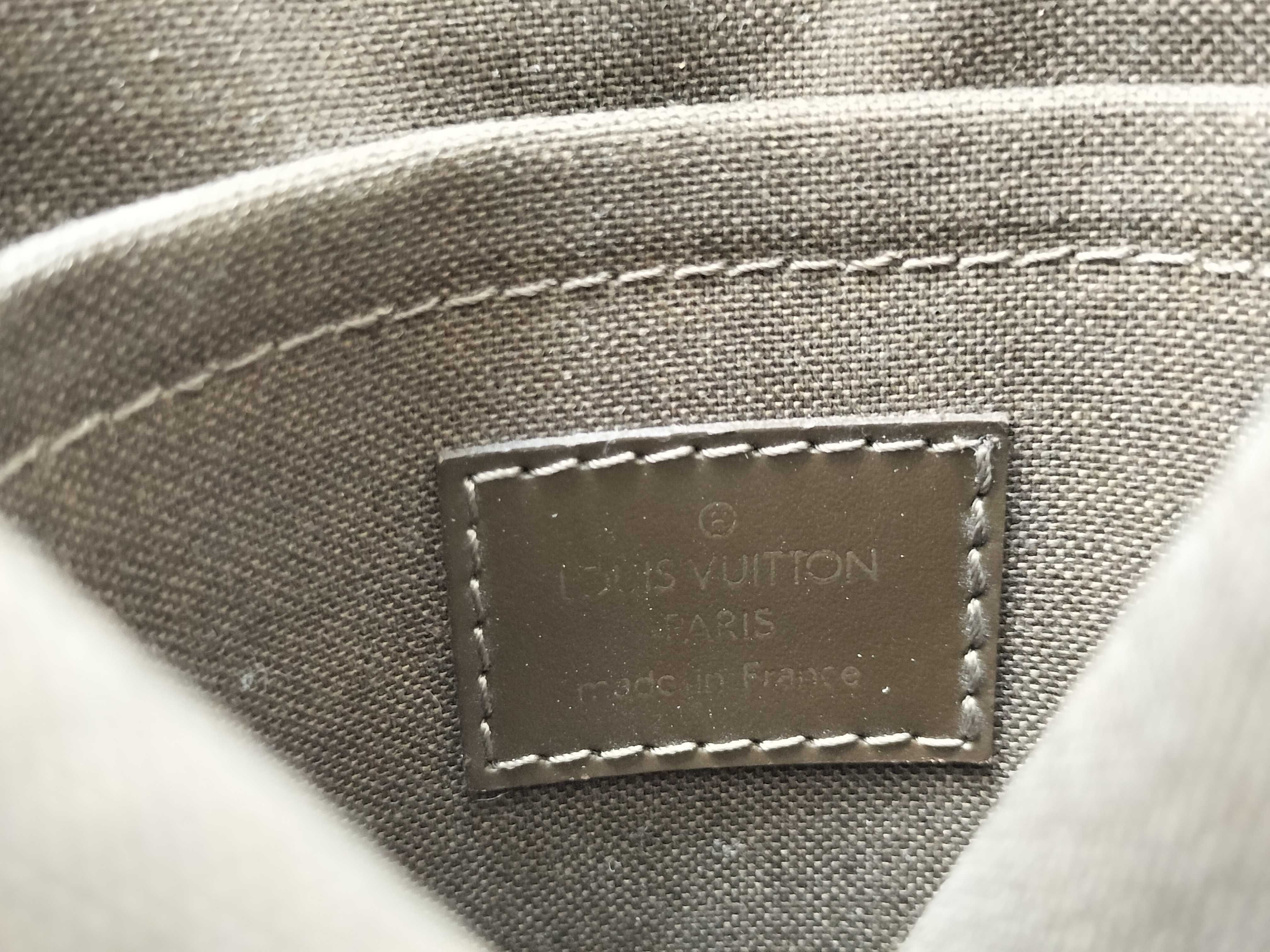 Taiga Louis Vuitton Taiga Saratov PM Shoulder Bag Serial Shoulder Bag — view 15
