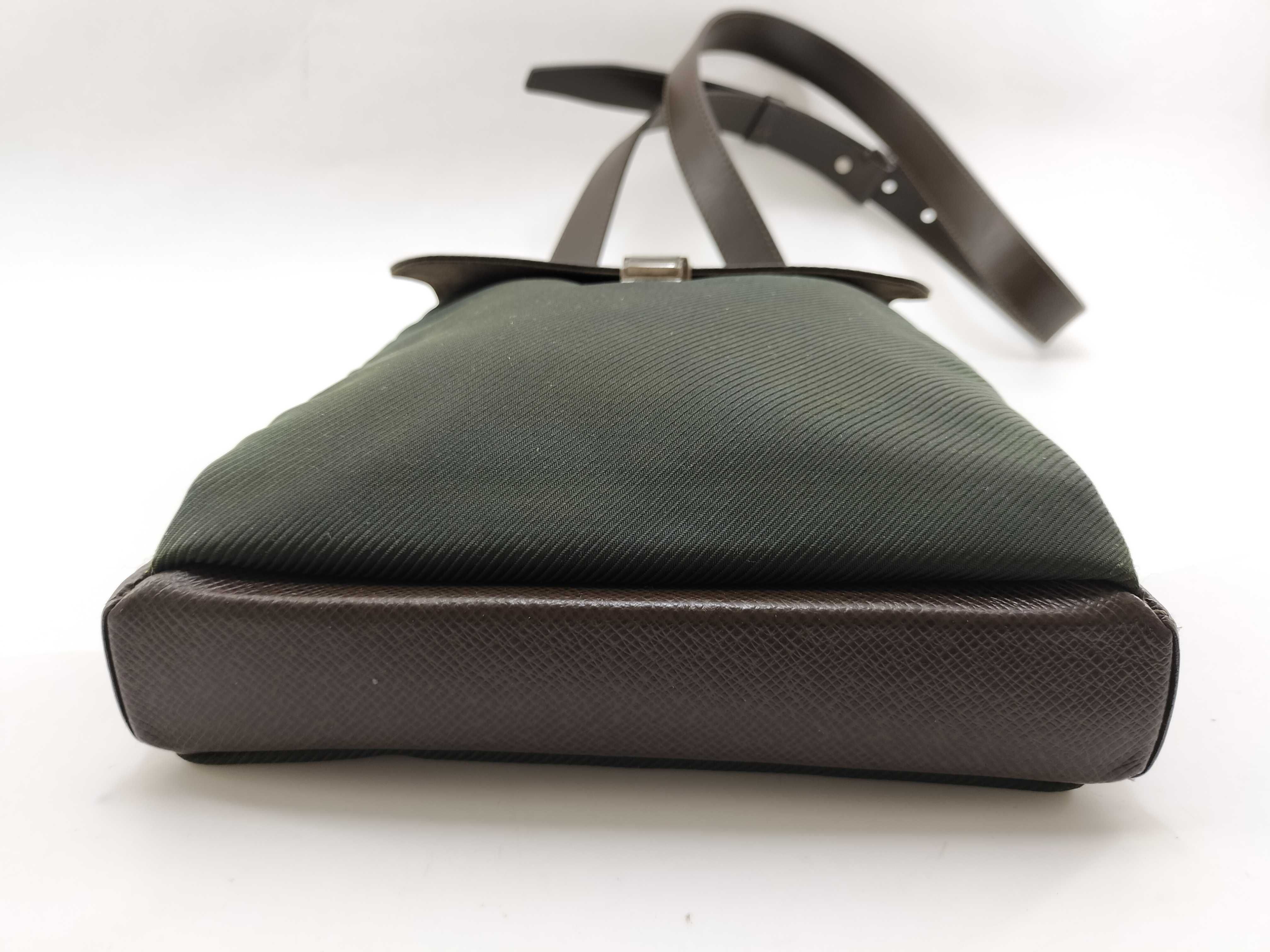 Taiga Louis Vuitton Taiga Saratov PM Shoulder Bag Serial Shoulder Bag — view 3