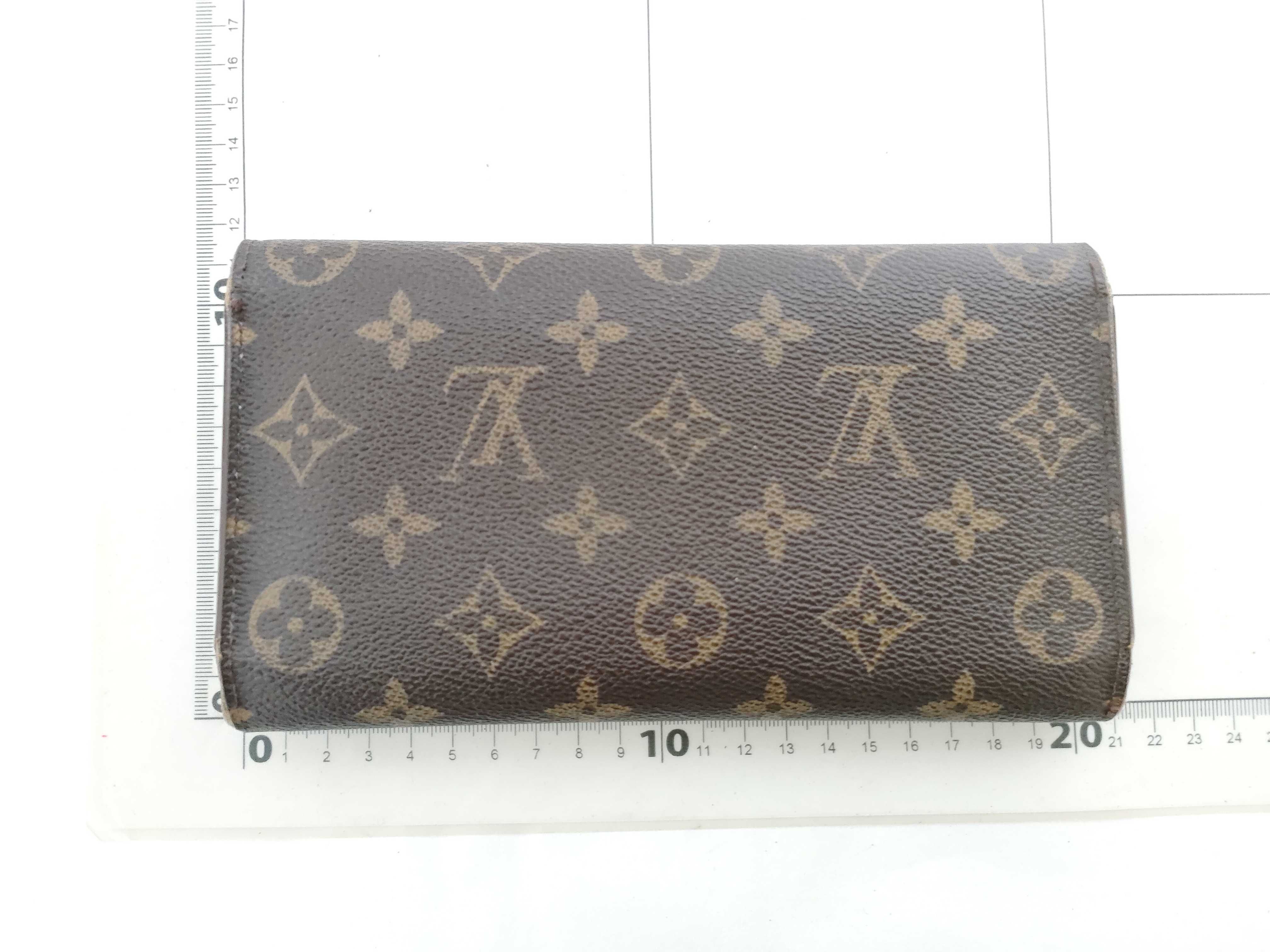 Monogram Louis Vuitton Wallet — view 2