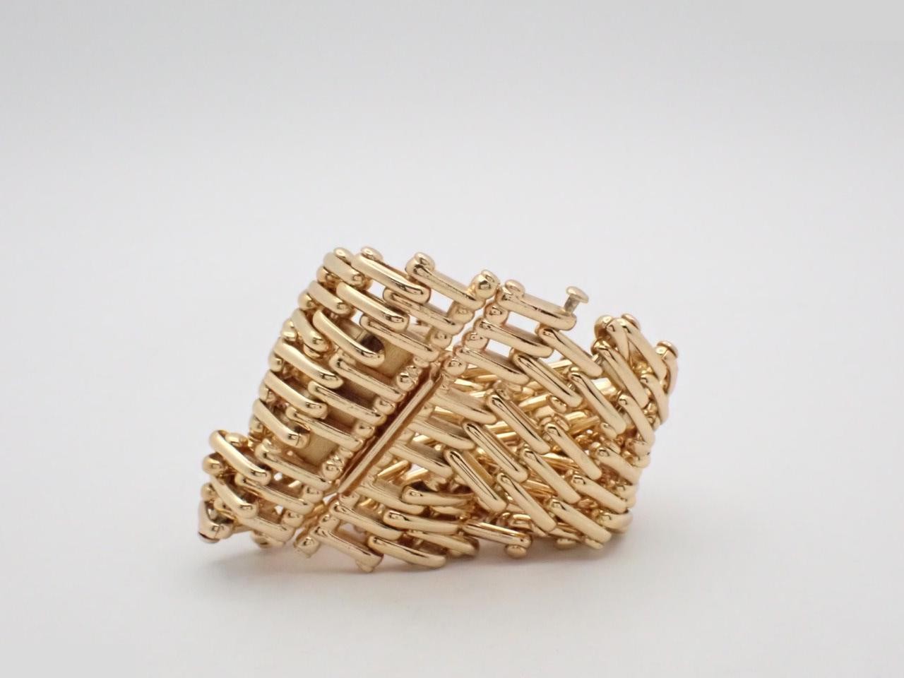 Triple-strand bracelet, gold-plated, wrist circumference approximately 16cm — view 2