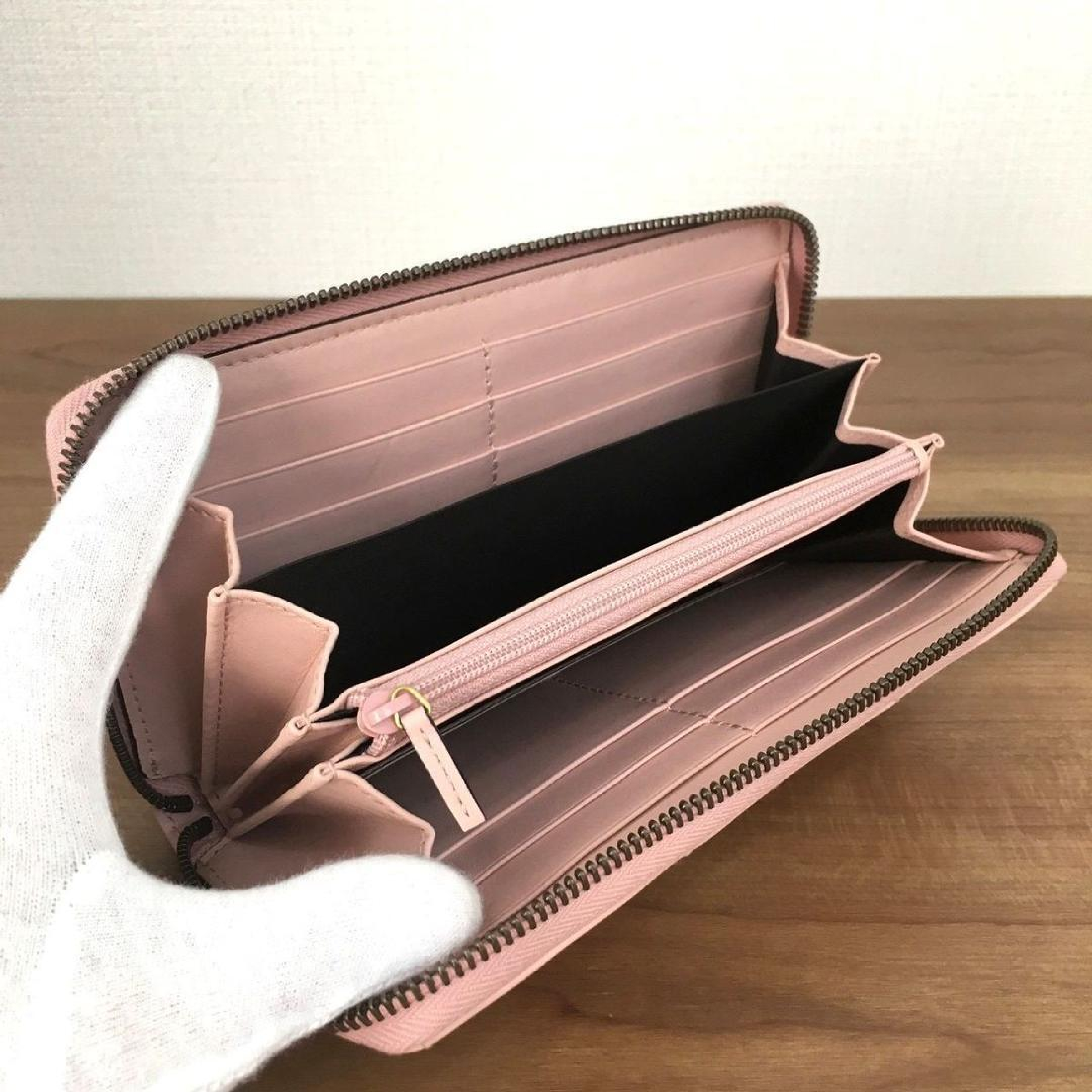 Round Zip Long Wallet, Light Pink, 443123 (Wallet) — view 3