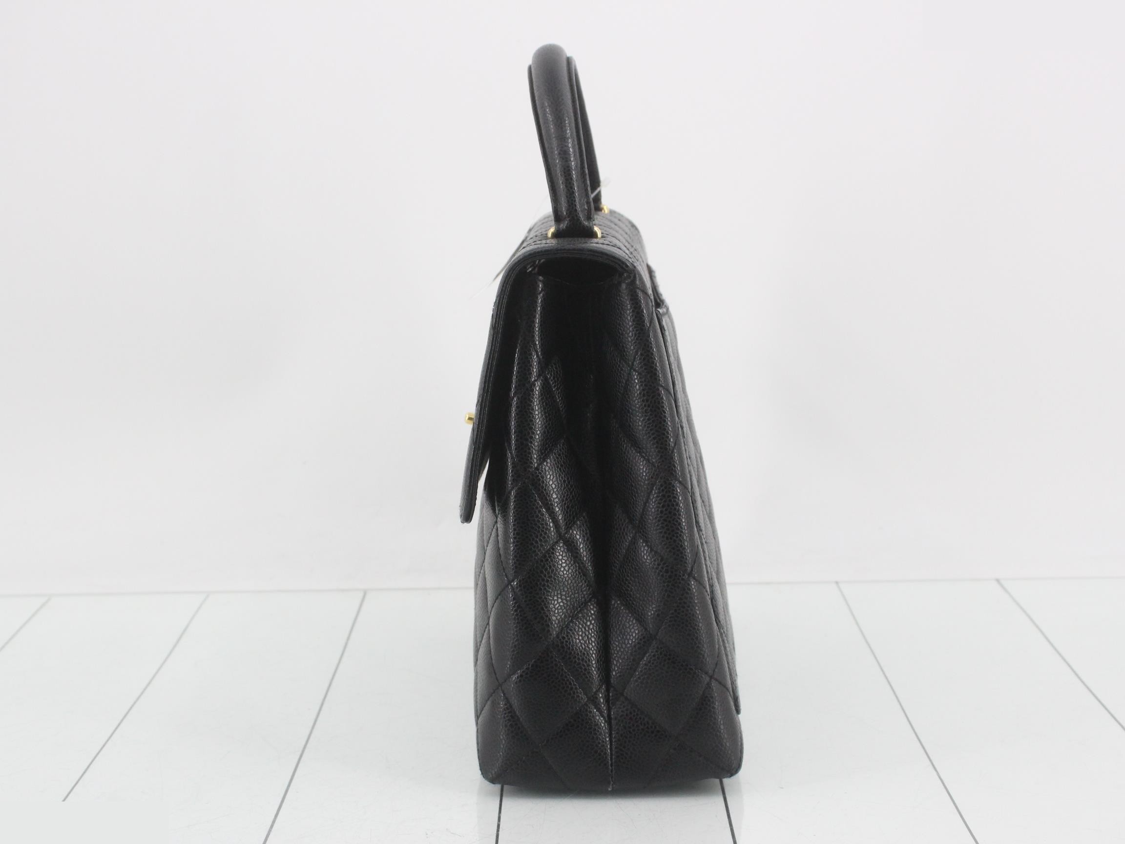 Matelassé caviar leather handbag, black — view 3