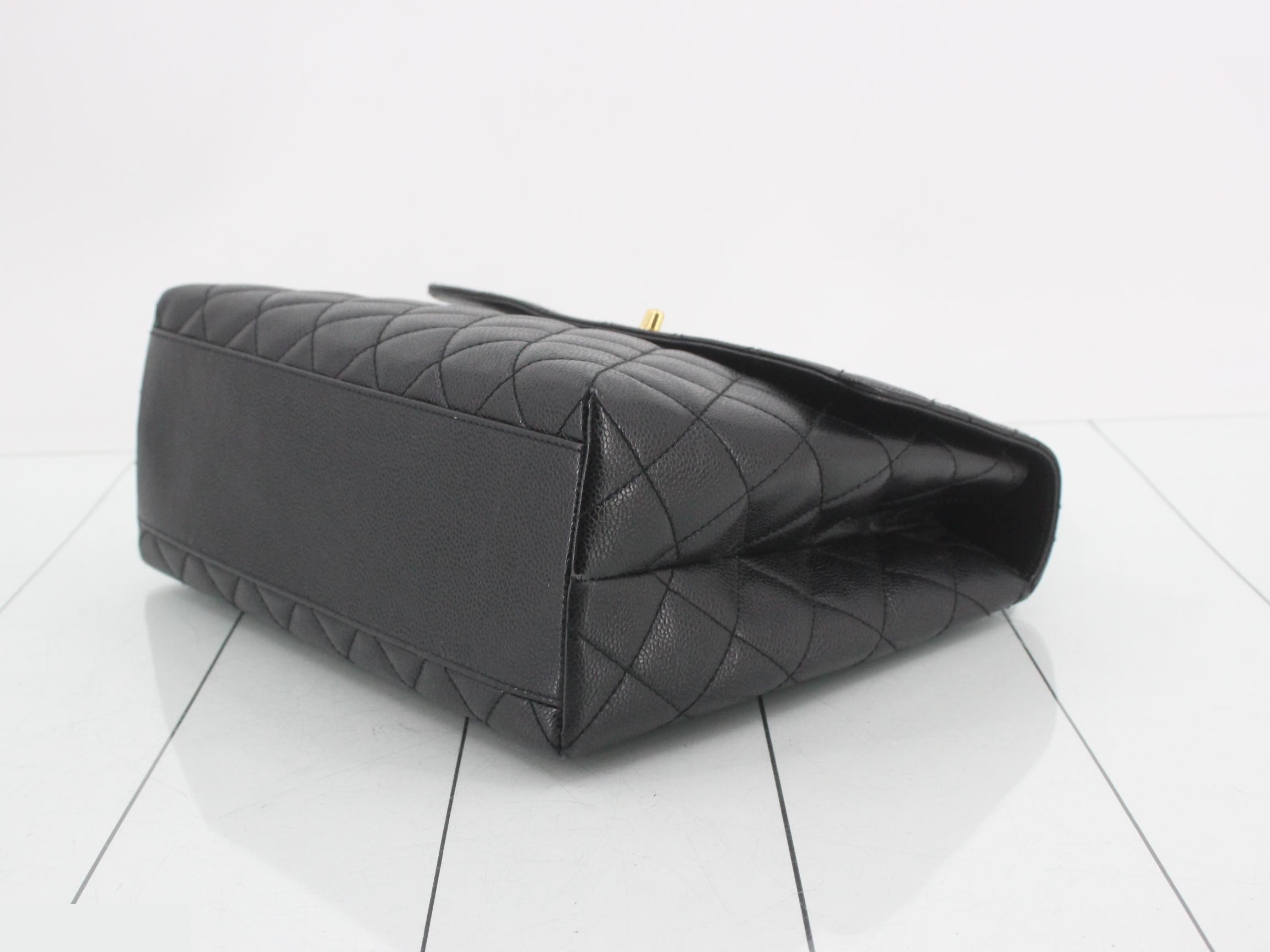 Matelassé caviar leather handbag, black — view 6