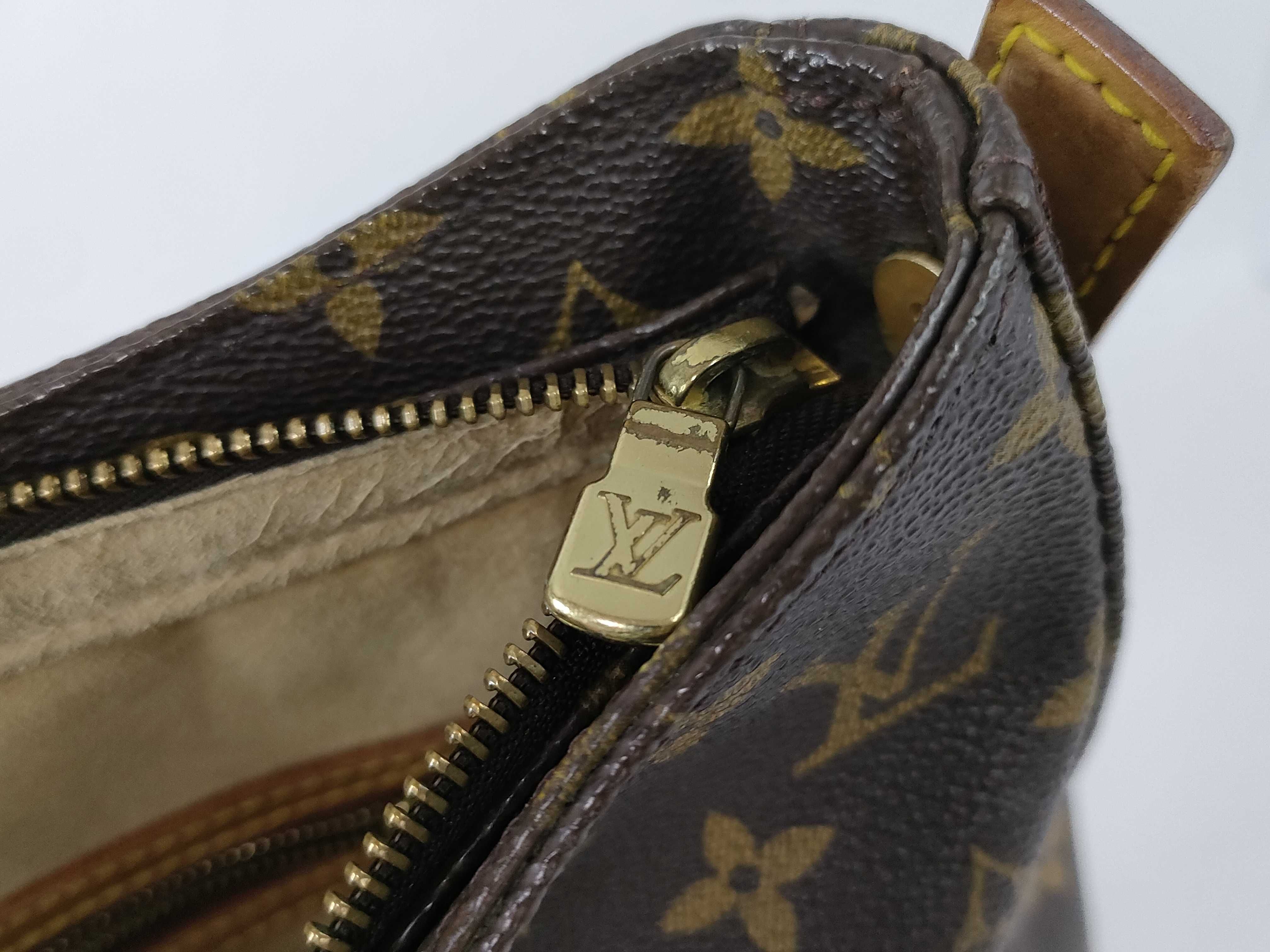 Monogram Louis Vuitton M51145 Looping GM MI1819 Shoulder Bag Monogram Shoulder Bag — view 15