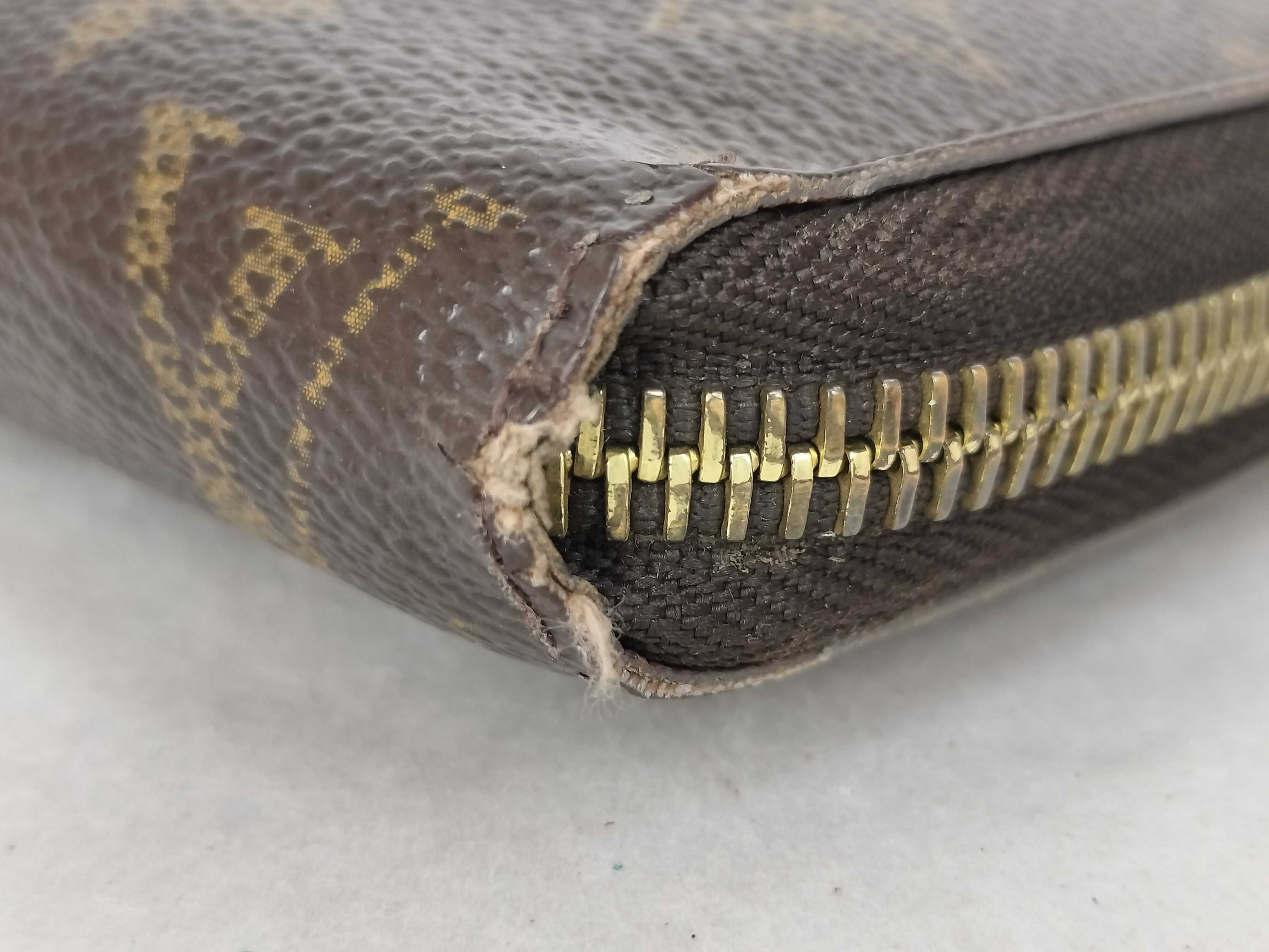 Monogram LV Round Zip Wallet — view 4