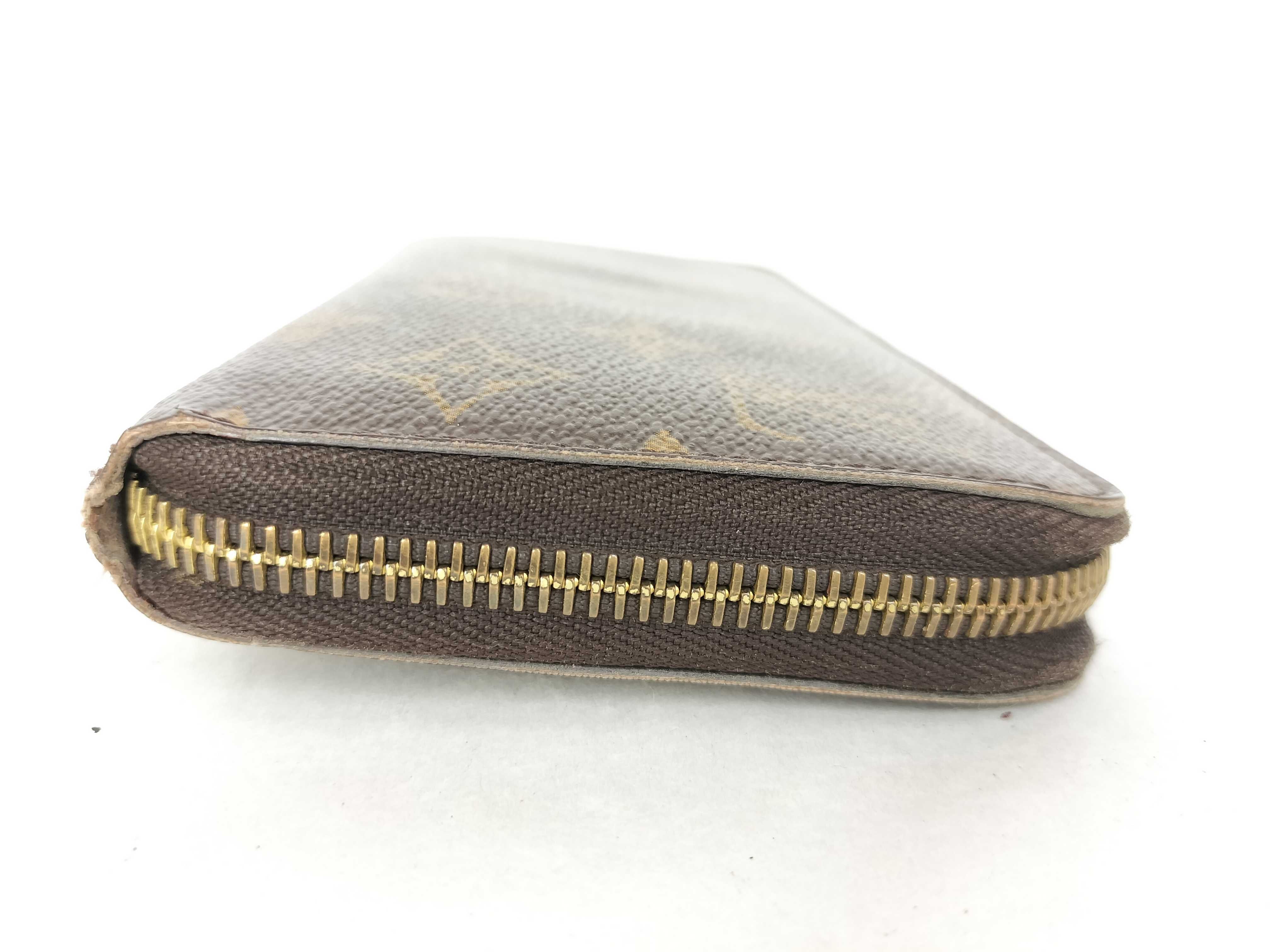 Monogram LV Round Zip Wallet — view 5