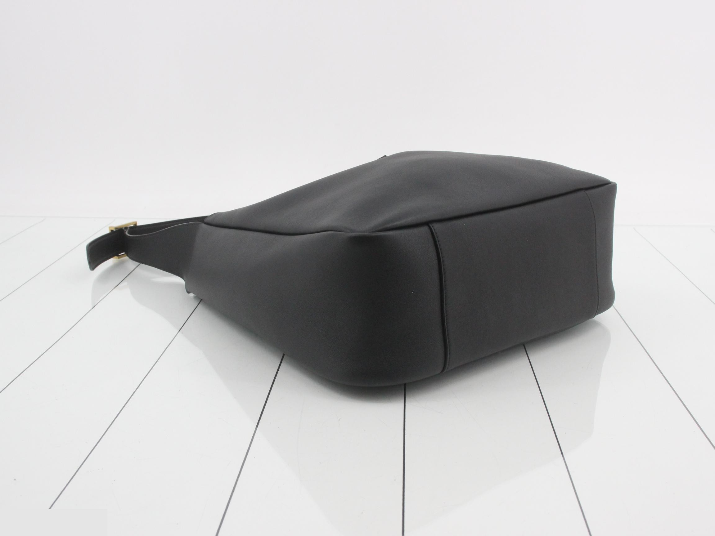 Hobo Large Leather One-Shoulder Bag — view 5