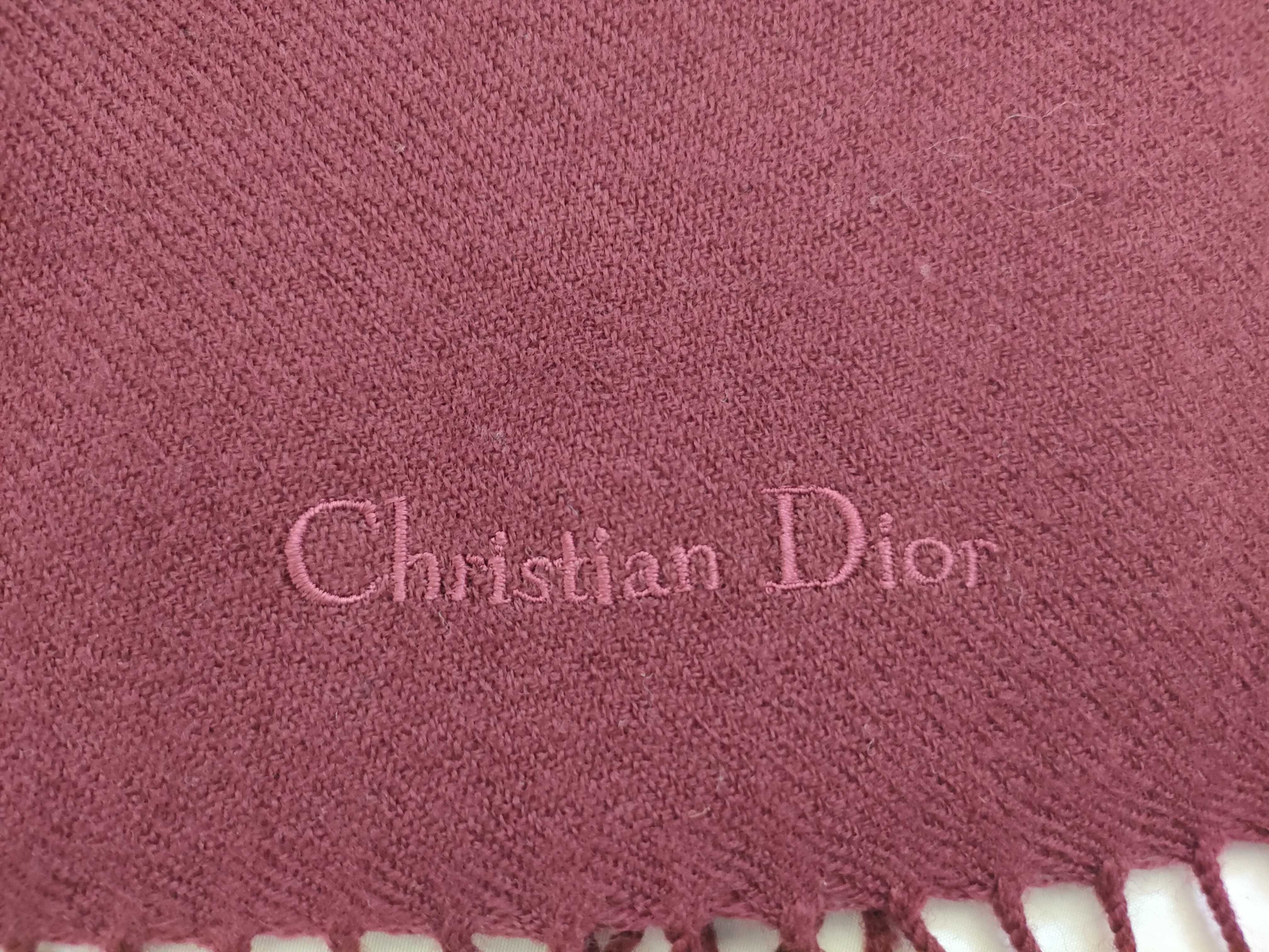 scarf with logo embroidery and other accessories — view 7