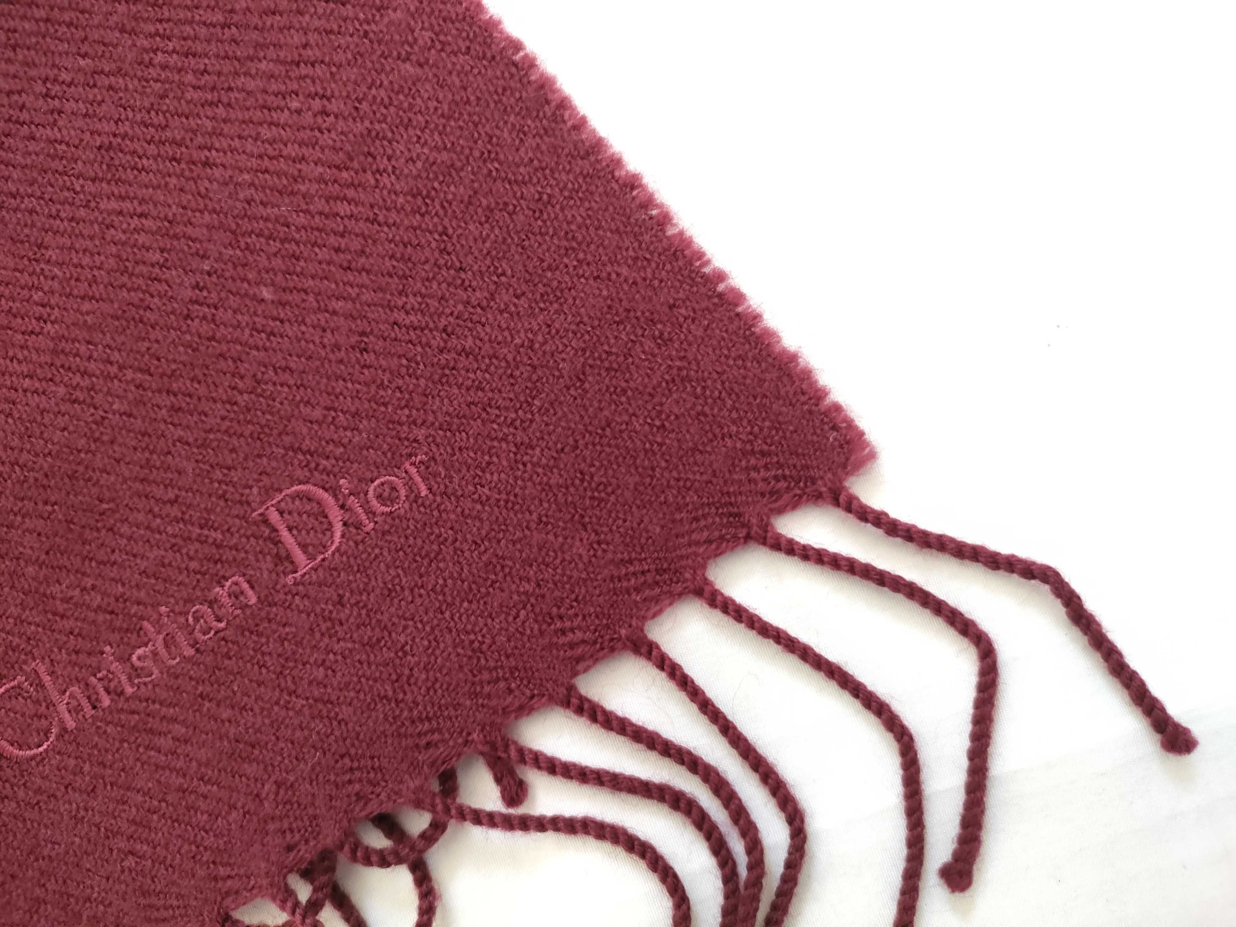 scarf with logo embroidery and other accessories — view 8