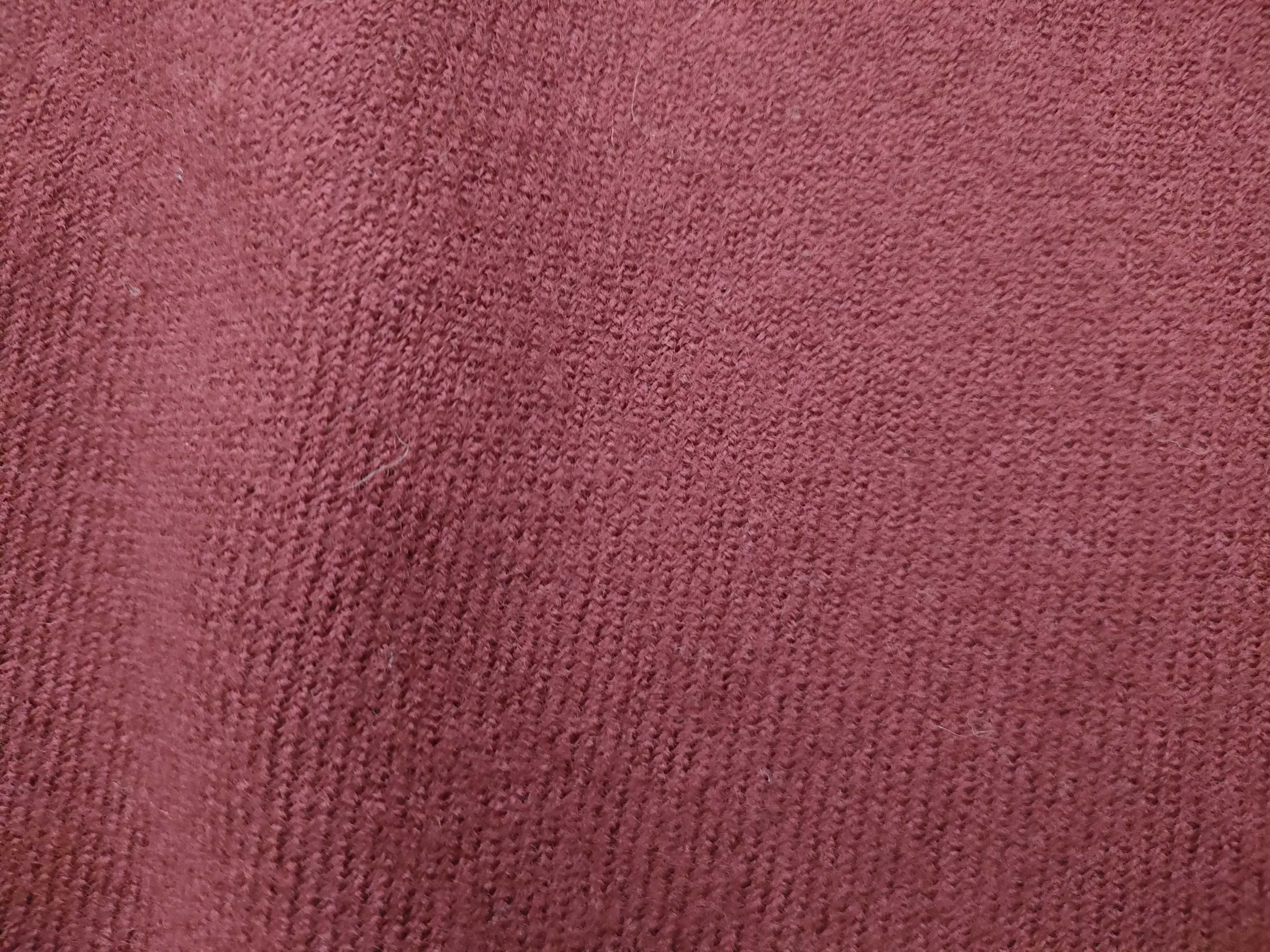 scarf with logo embroidery and other accessories — view 9