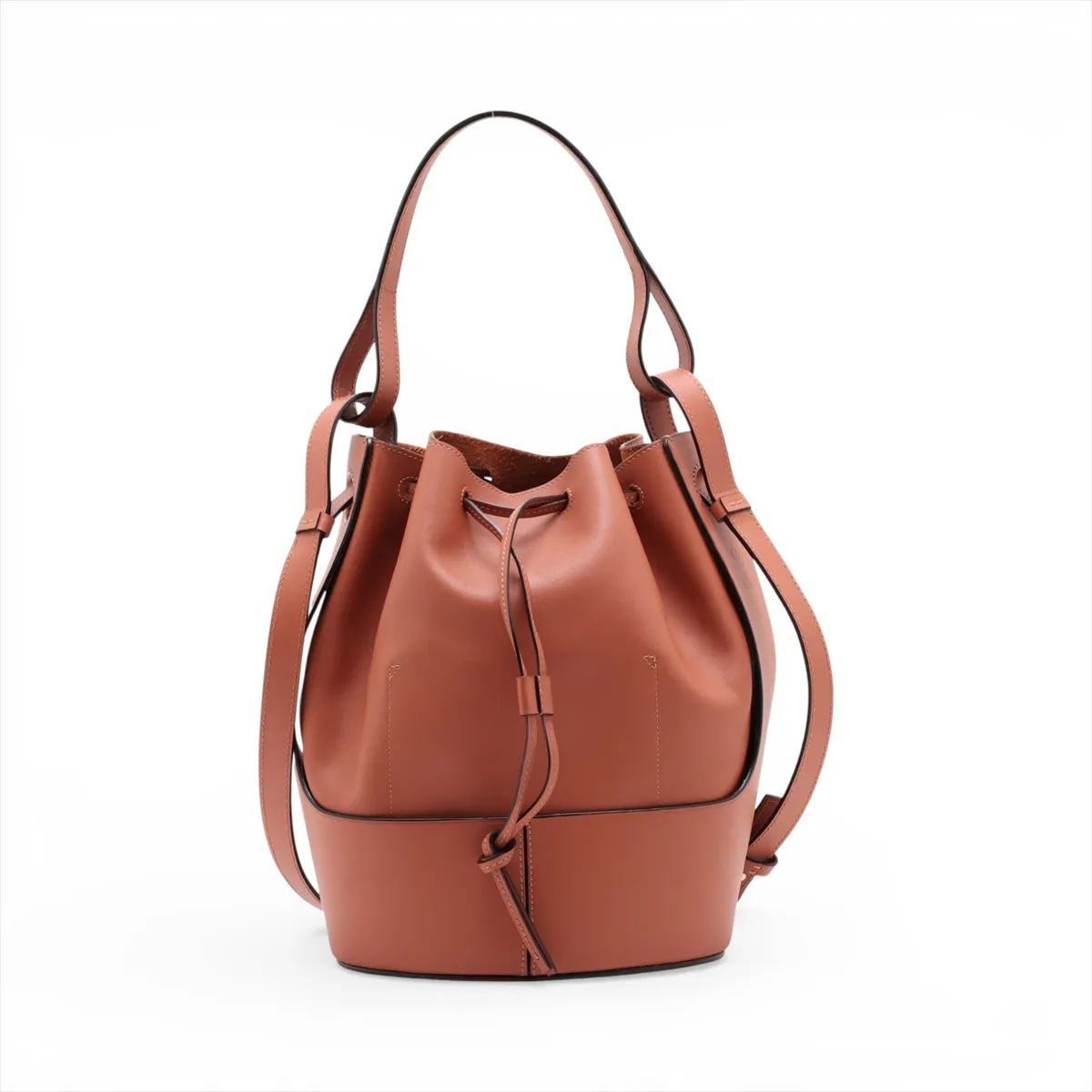 Balloon Bag Medium Leather Shoulder Bag Brown — view 2