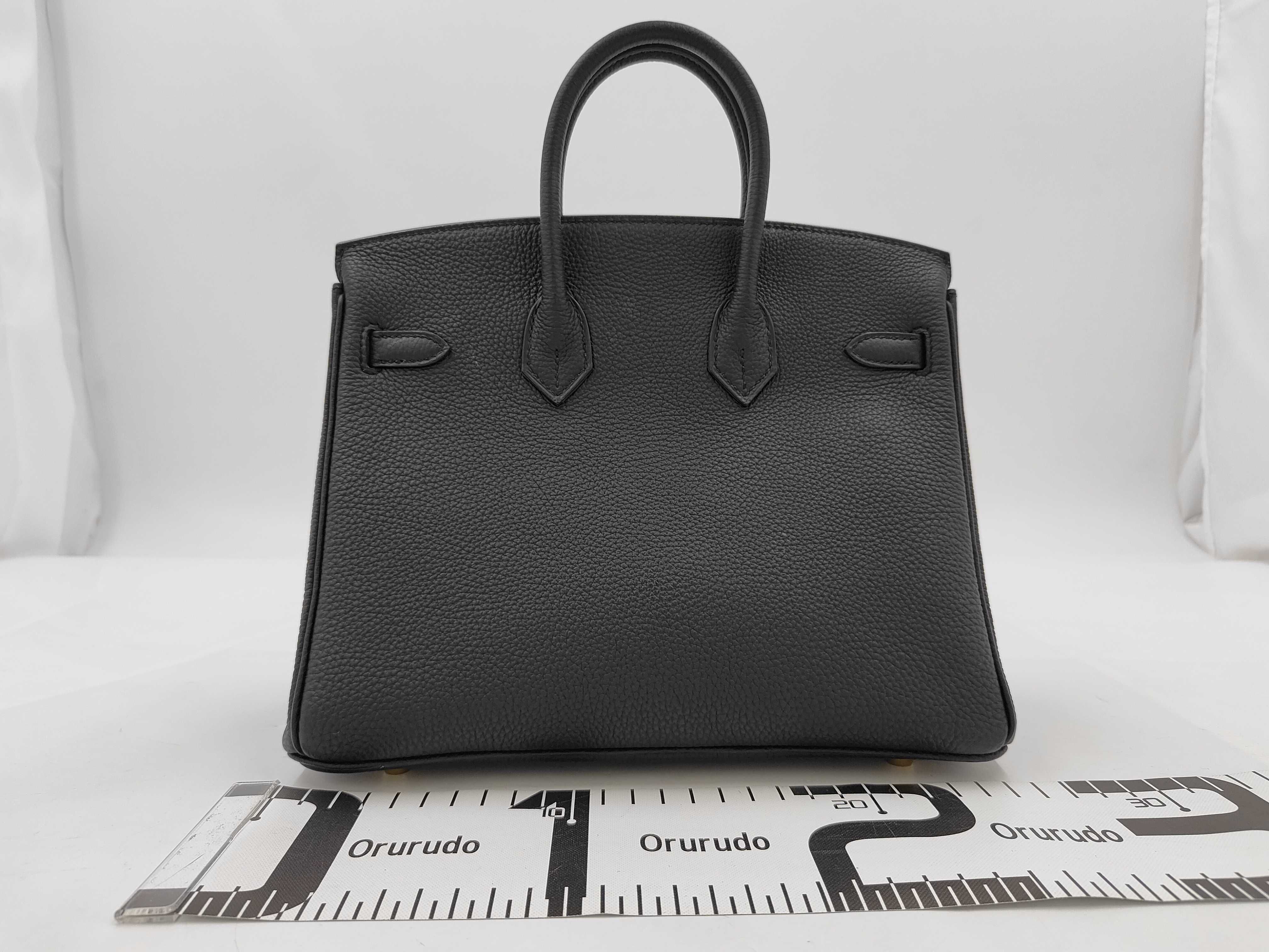 Birkin 25 Togo Leather, Black, Gold Hardware, W Stamp, Handbag — view 2