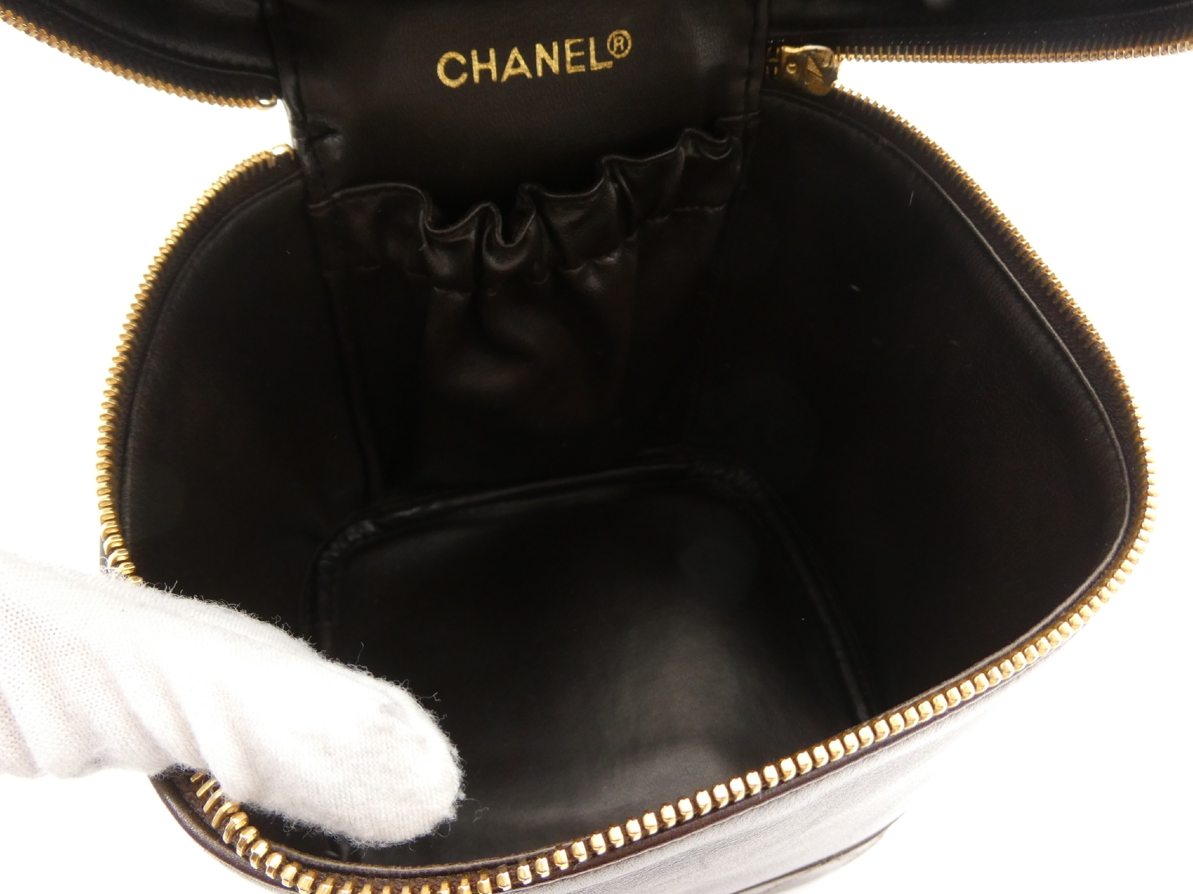 Bicolore Leather Vanity Bag — view 7