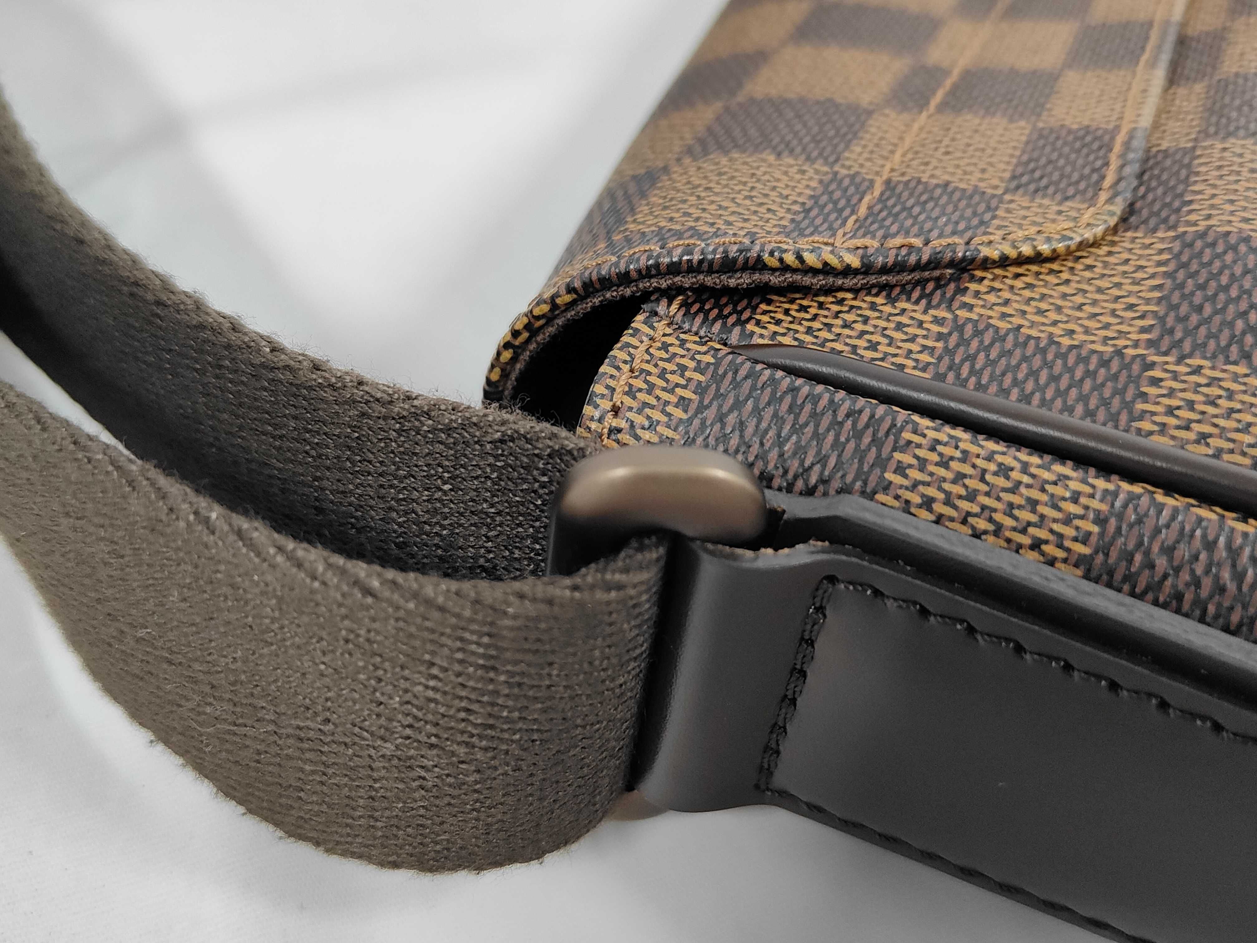 Damier District PM Shoulder Bag — view 6