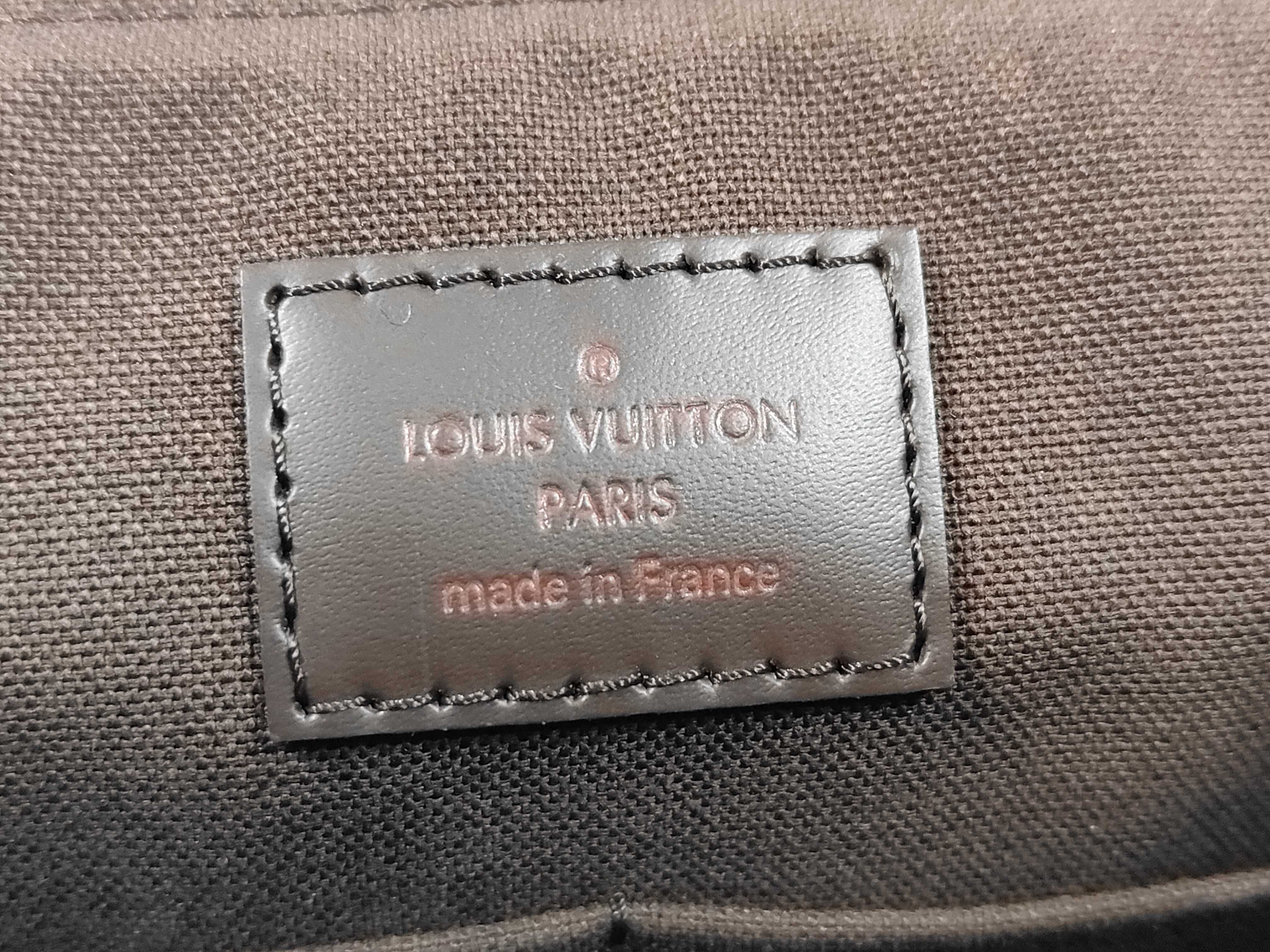 Damier District PM Shoulder Bag — view 8
