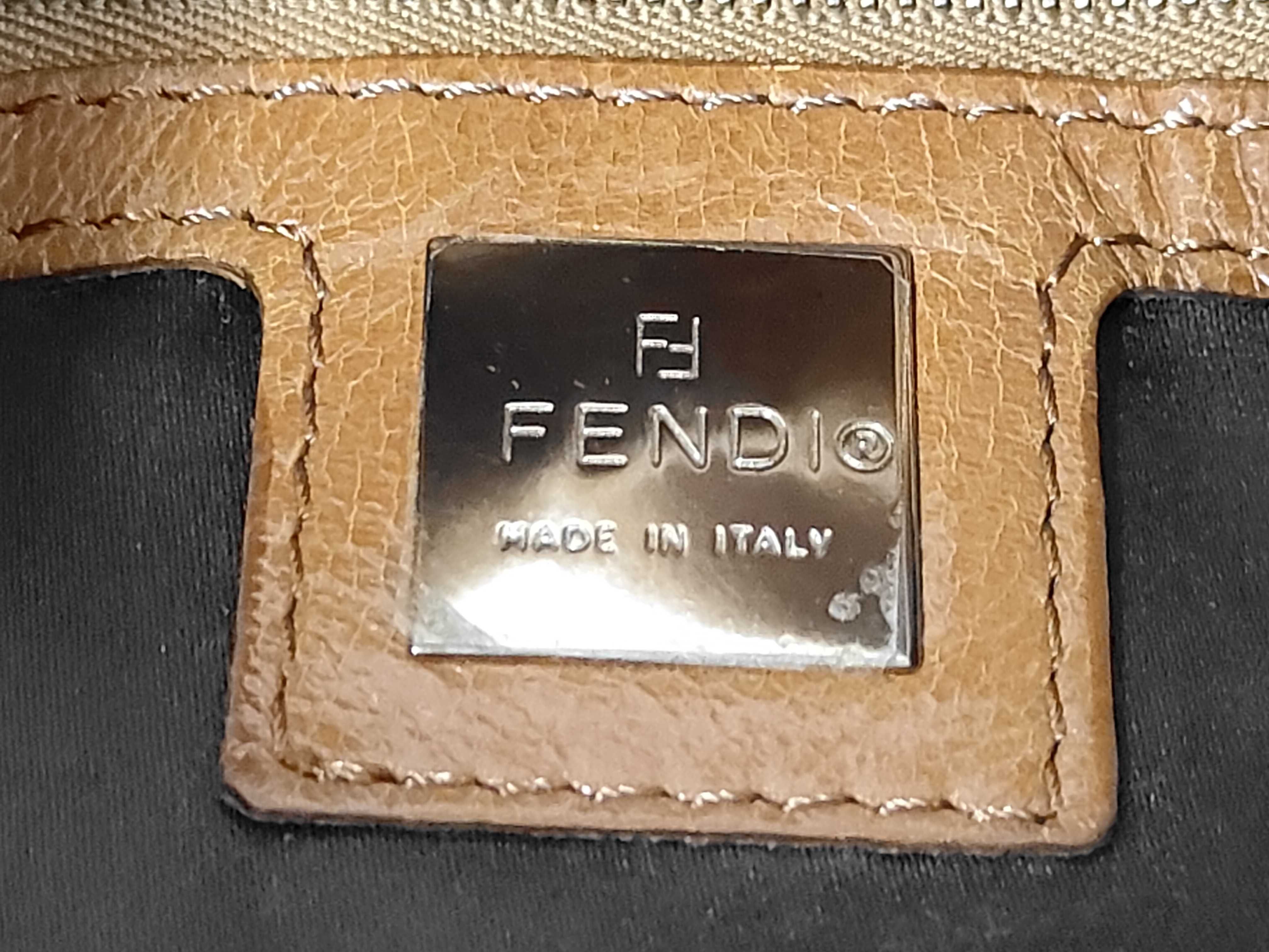 shoulder bag — view 9