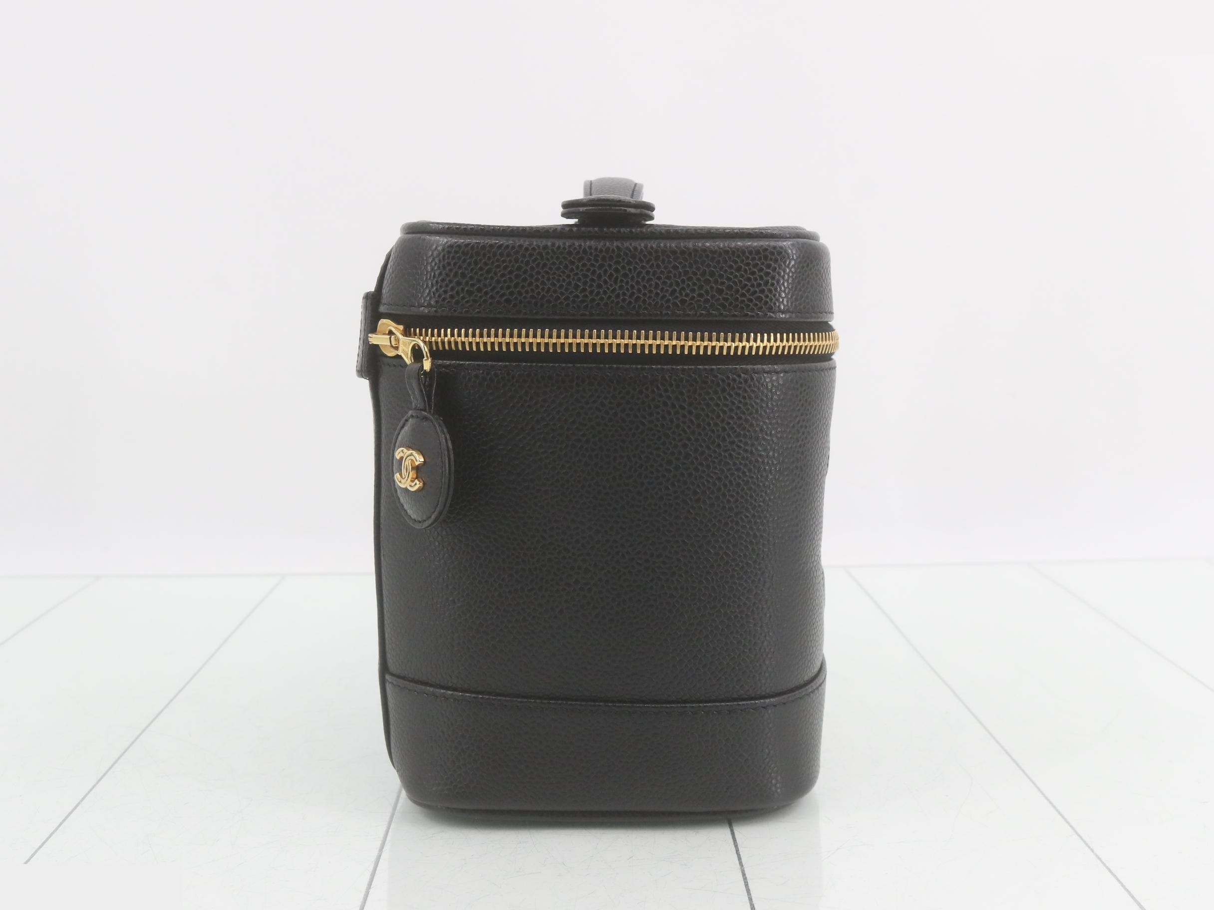 Caviar Skin Vanity — view 4