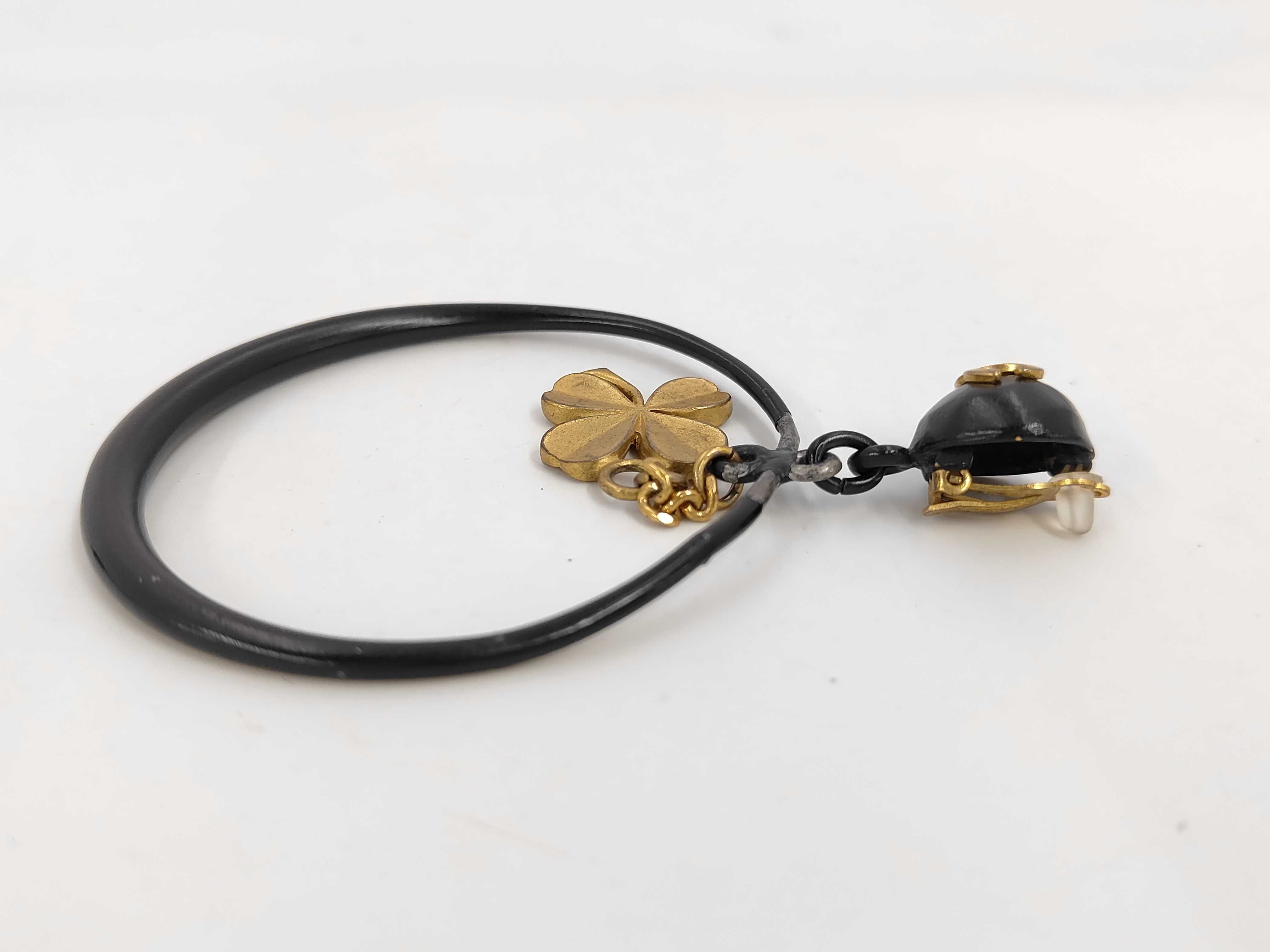 Earrings, Circle Coco Mark Clover, 94C Earrings — view 3