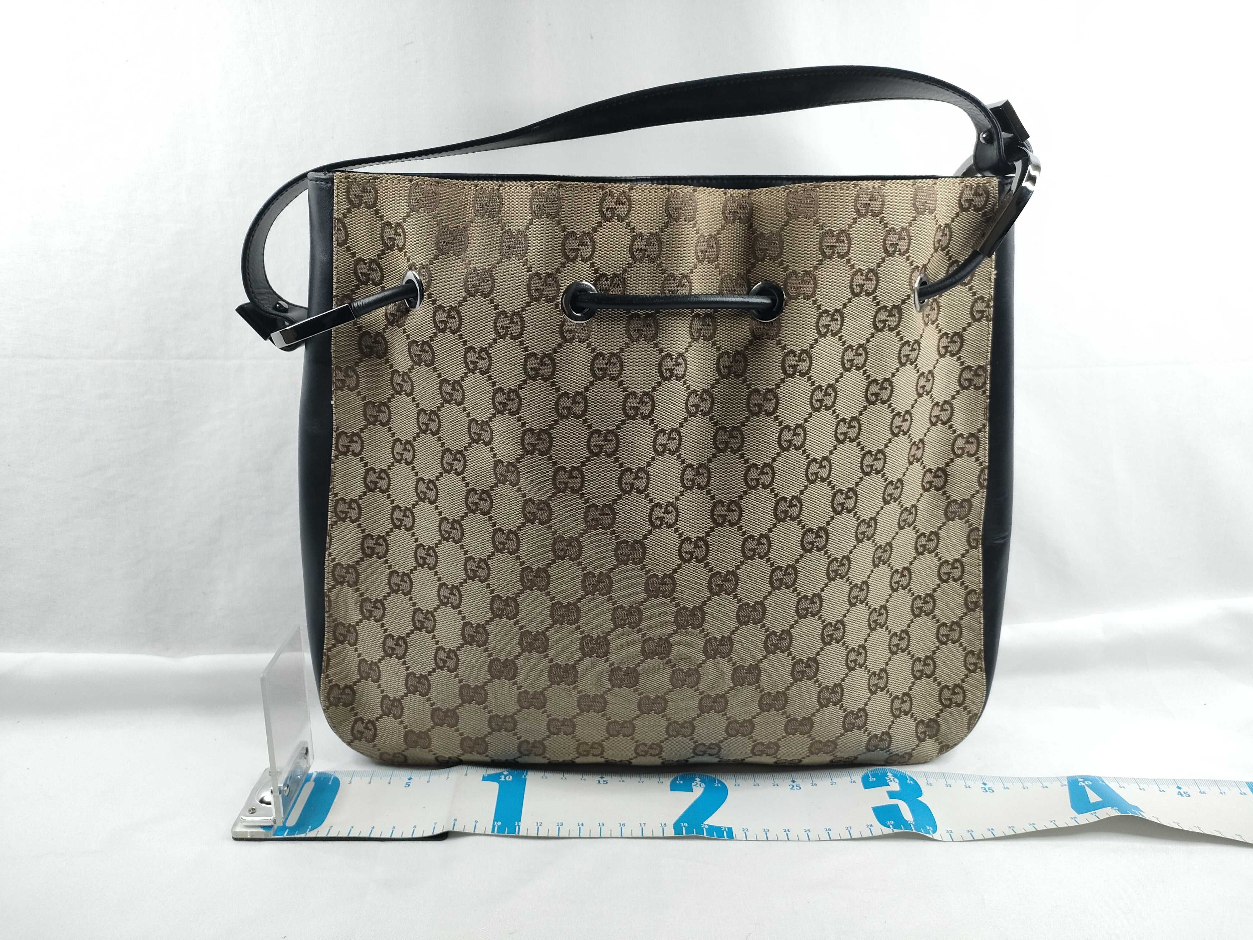GG Canvas Shoulder Bag, GG Canvas, Canvas 001 3746 Shoulder Bag — view 2