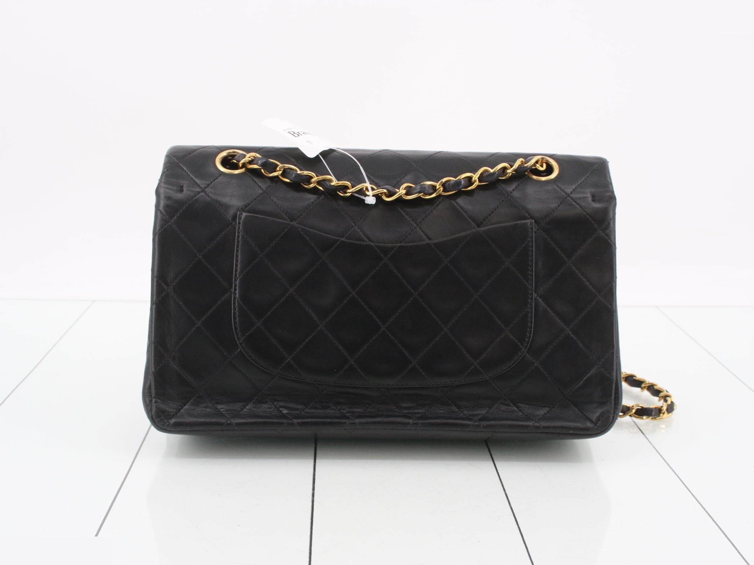 Double flap chain shoulder bag, black, item number 3. — view 2