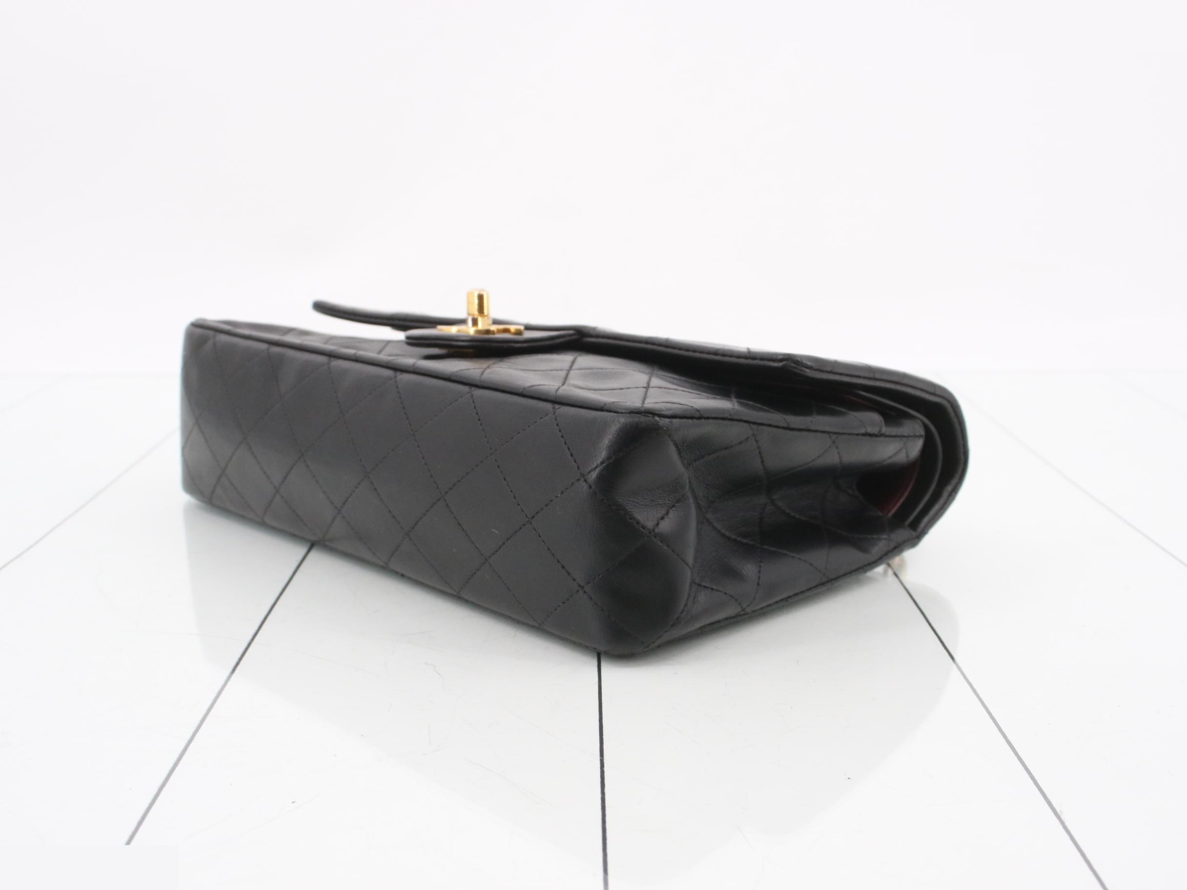 Double flap chain shoulder bag, black, item number 3. — view 6
