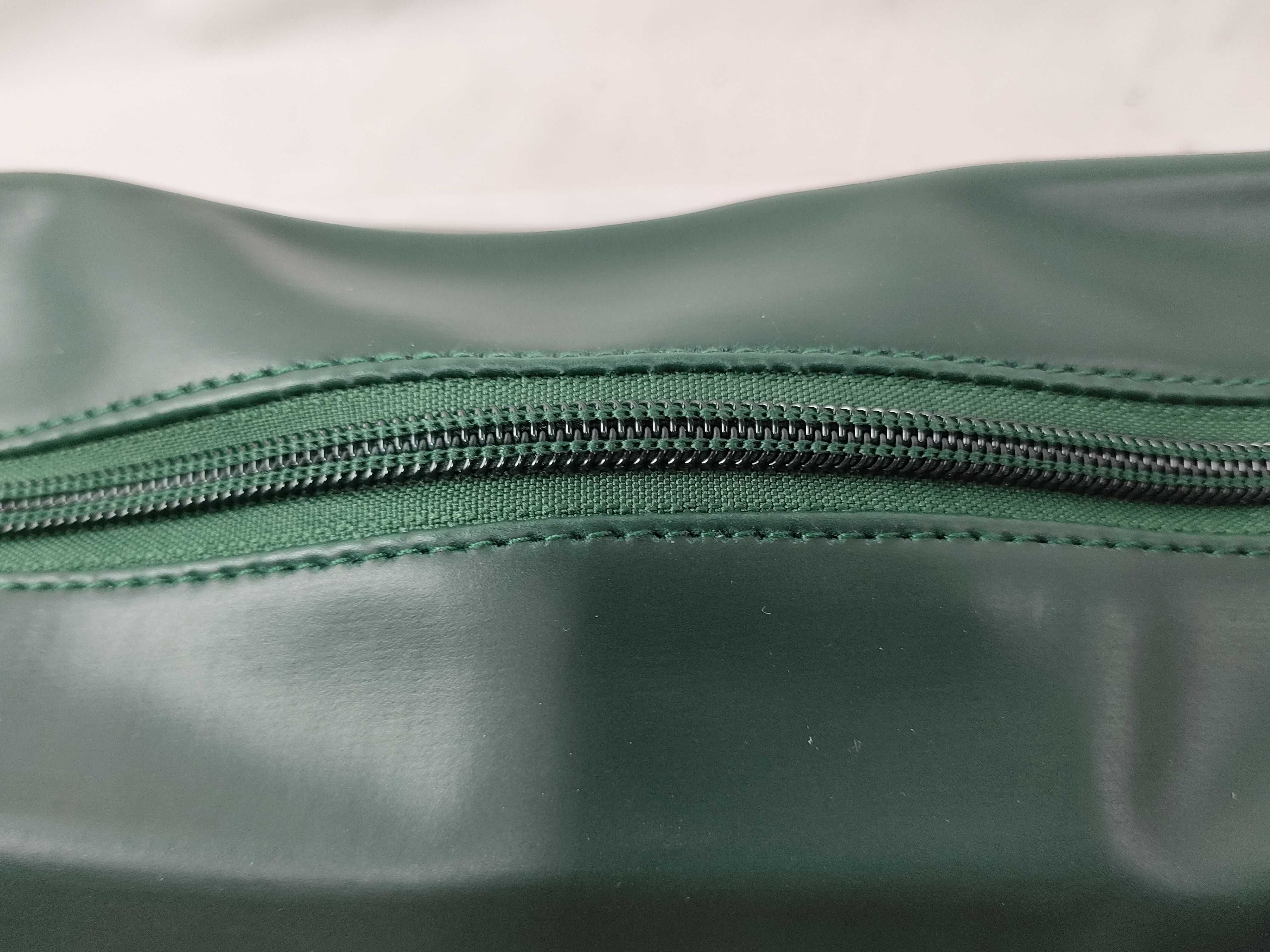 pouch — view 3