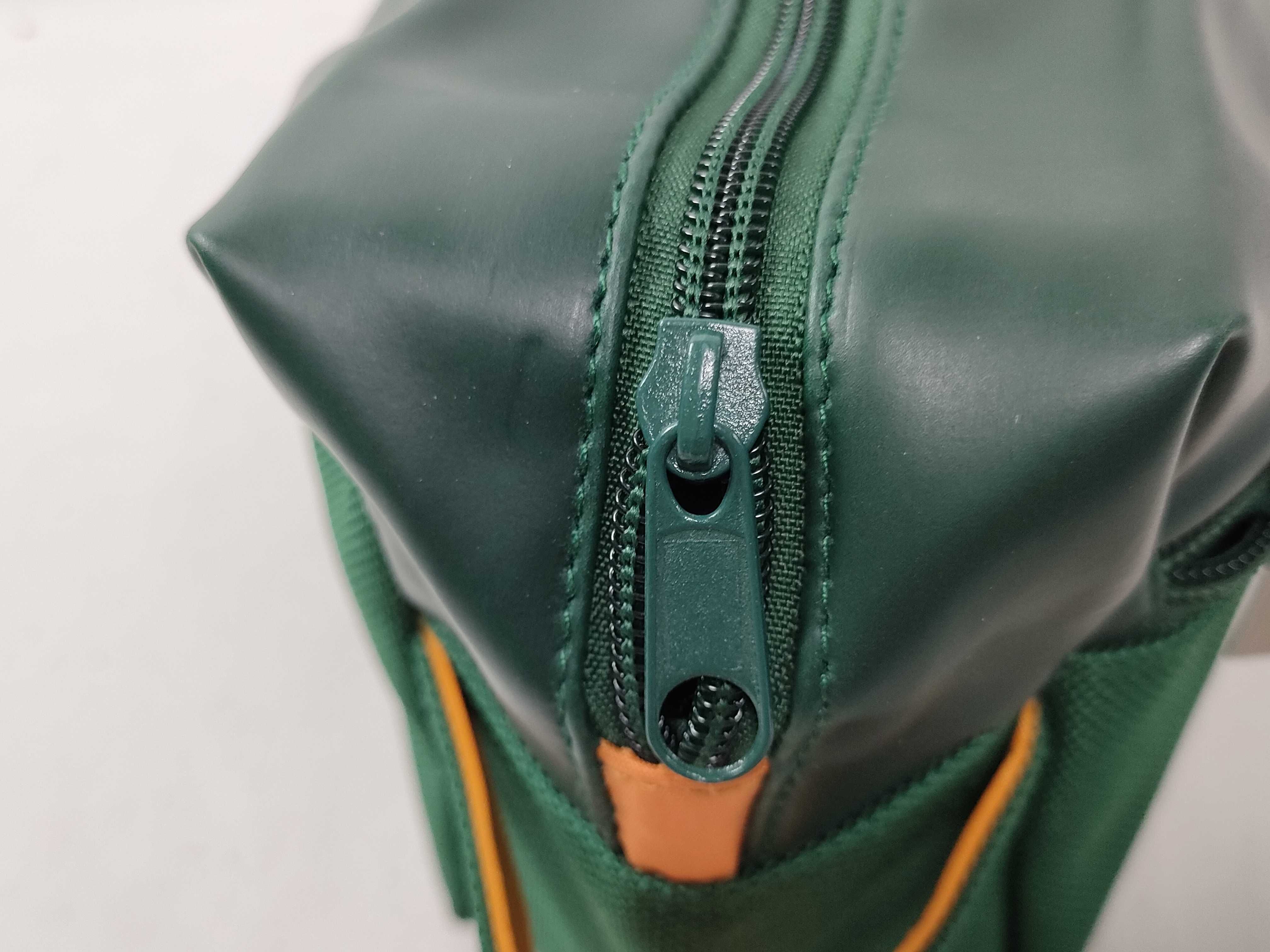 pouch — view 4