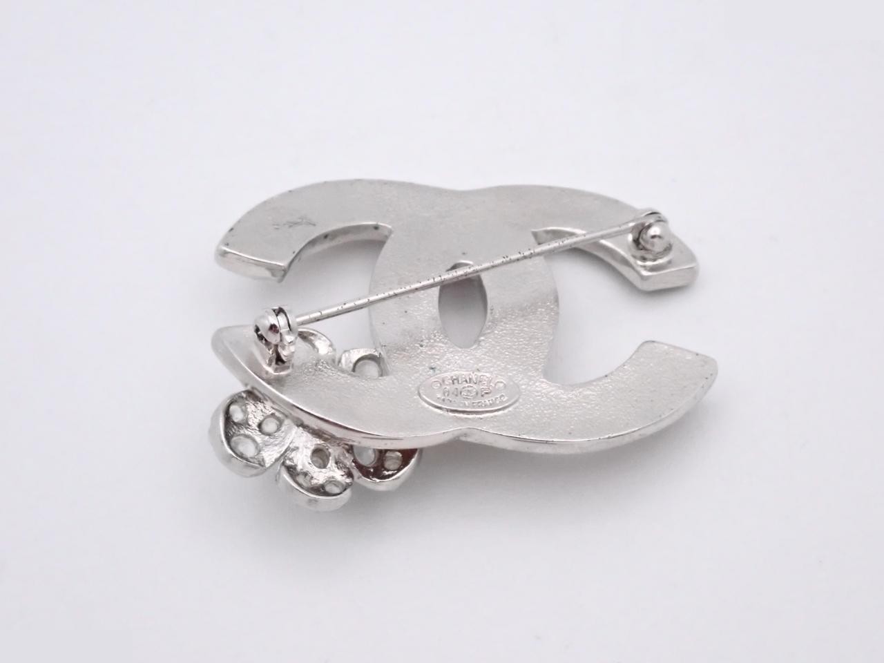 SS Brooch — view 2