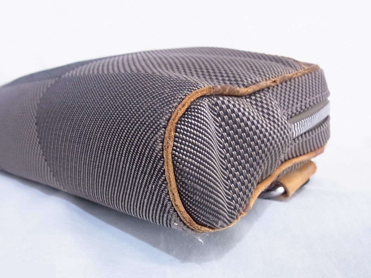 Acrobat Tail — view 5