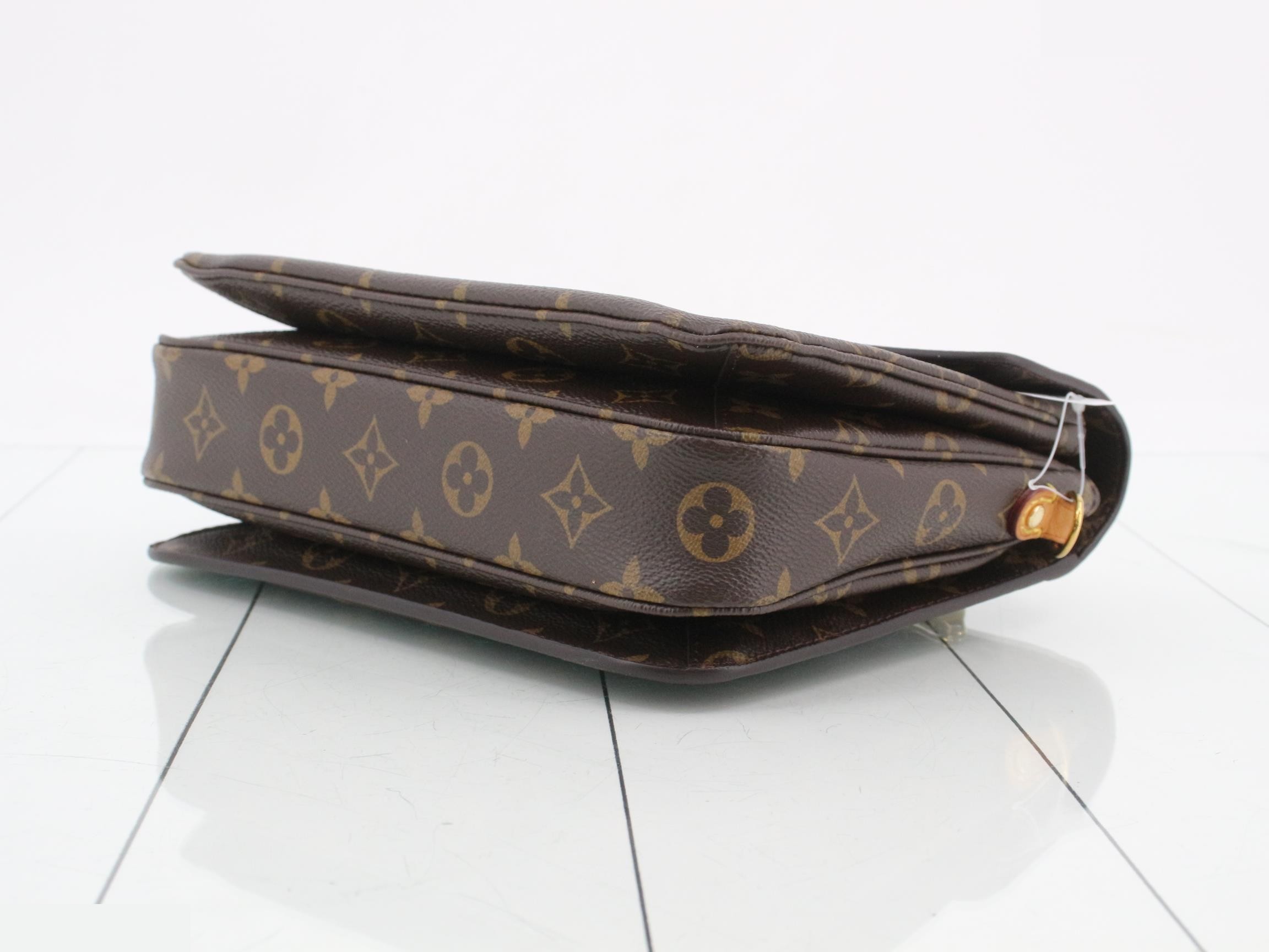 Monogram Pochette Metis MM 2-Way Handbag — view 6