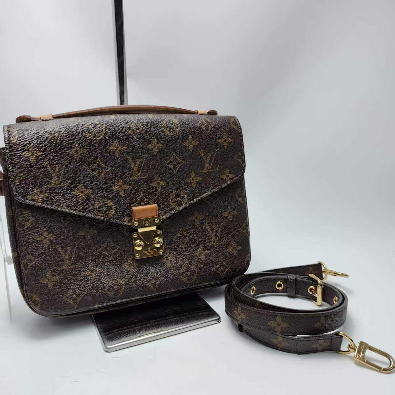 【*Shipped from: China*】LOUIS VUITTON Métis PU Shoulder Bag — view 2