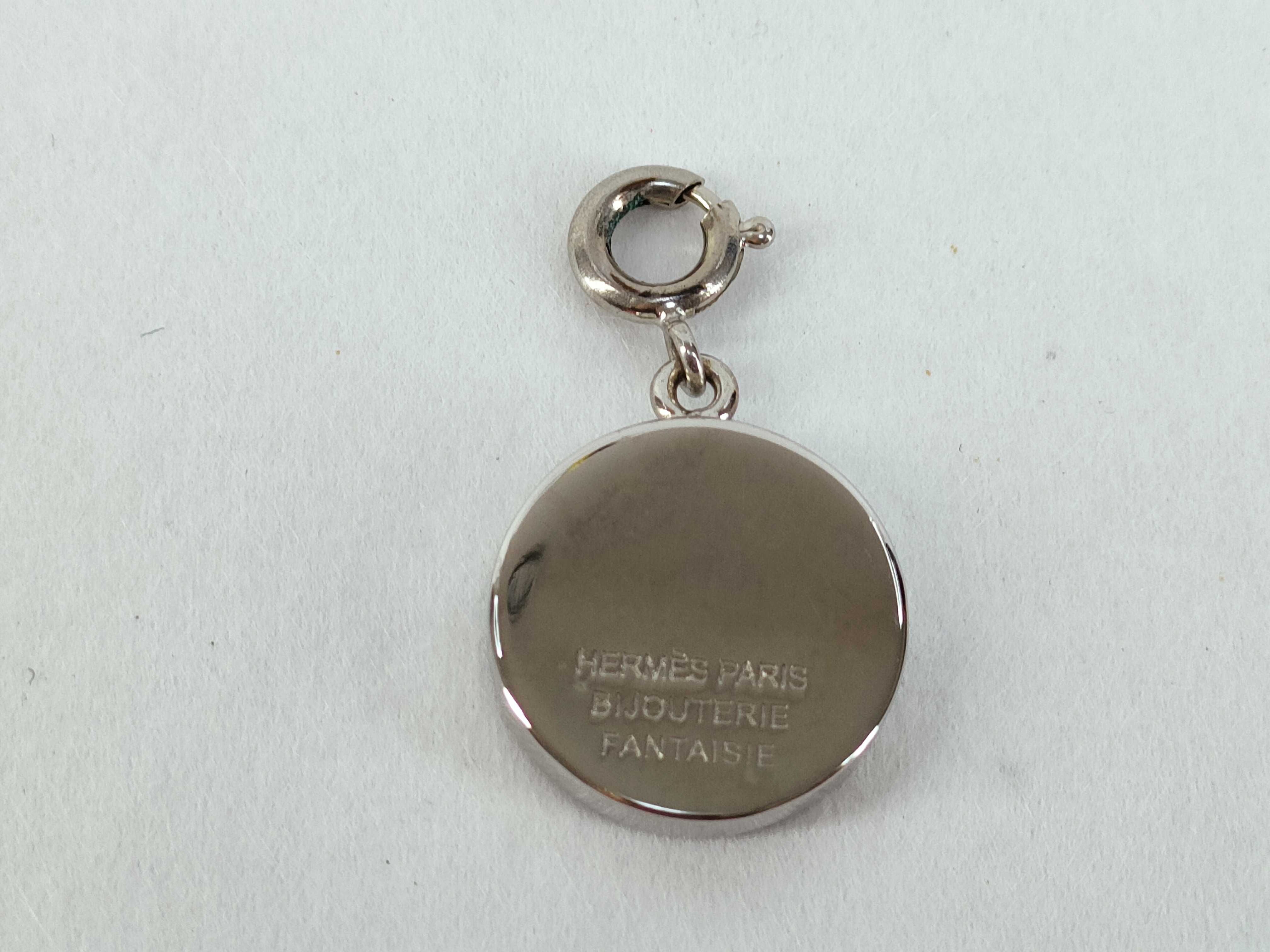 Corozo Charm / SV Charm — view 2