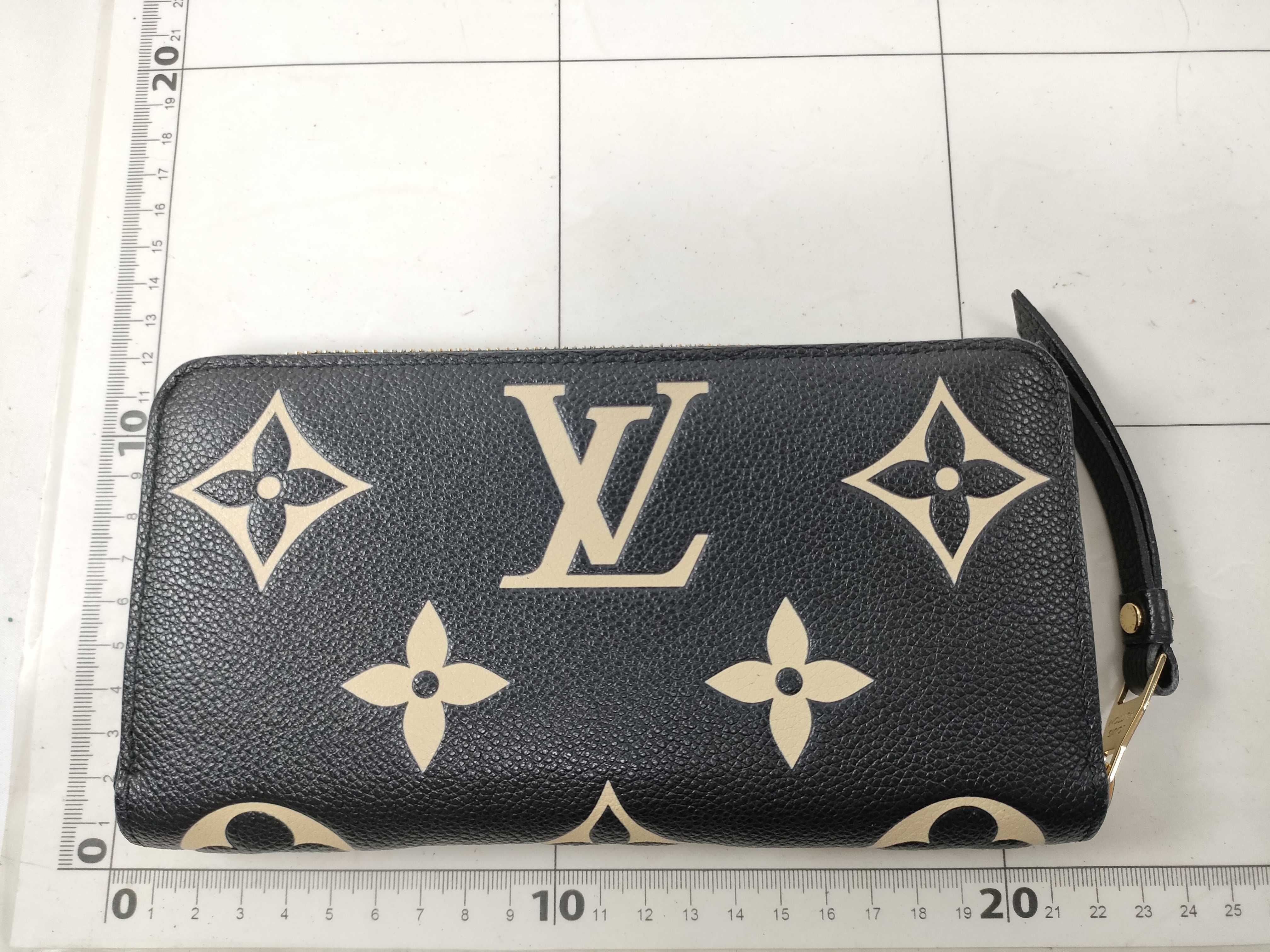 LV Bicolor Monogram Empreinte M80481 RFID-enabled wallet — view 2