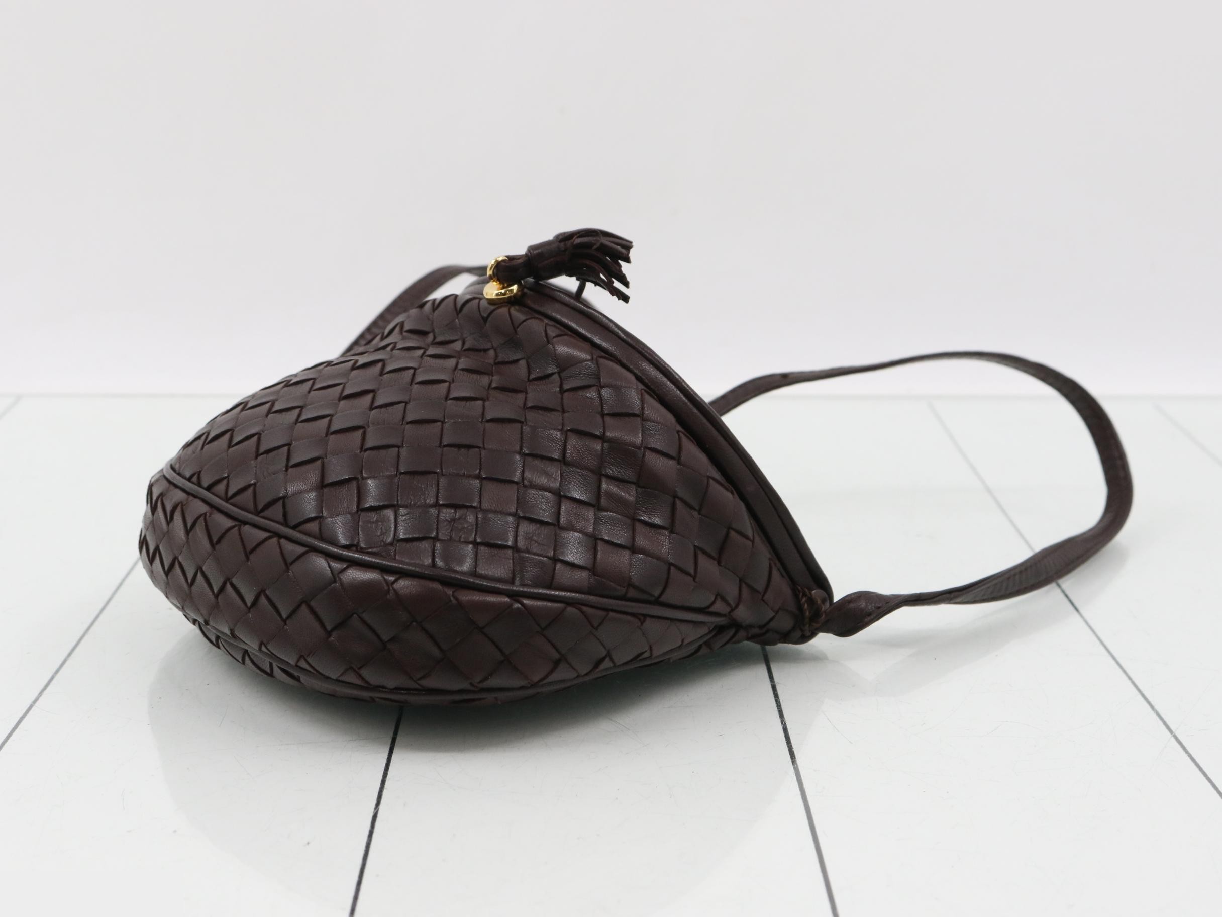 Intrecciato (bag) - Shoulder bag - Brown — view 6