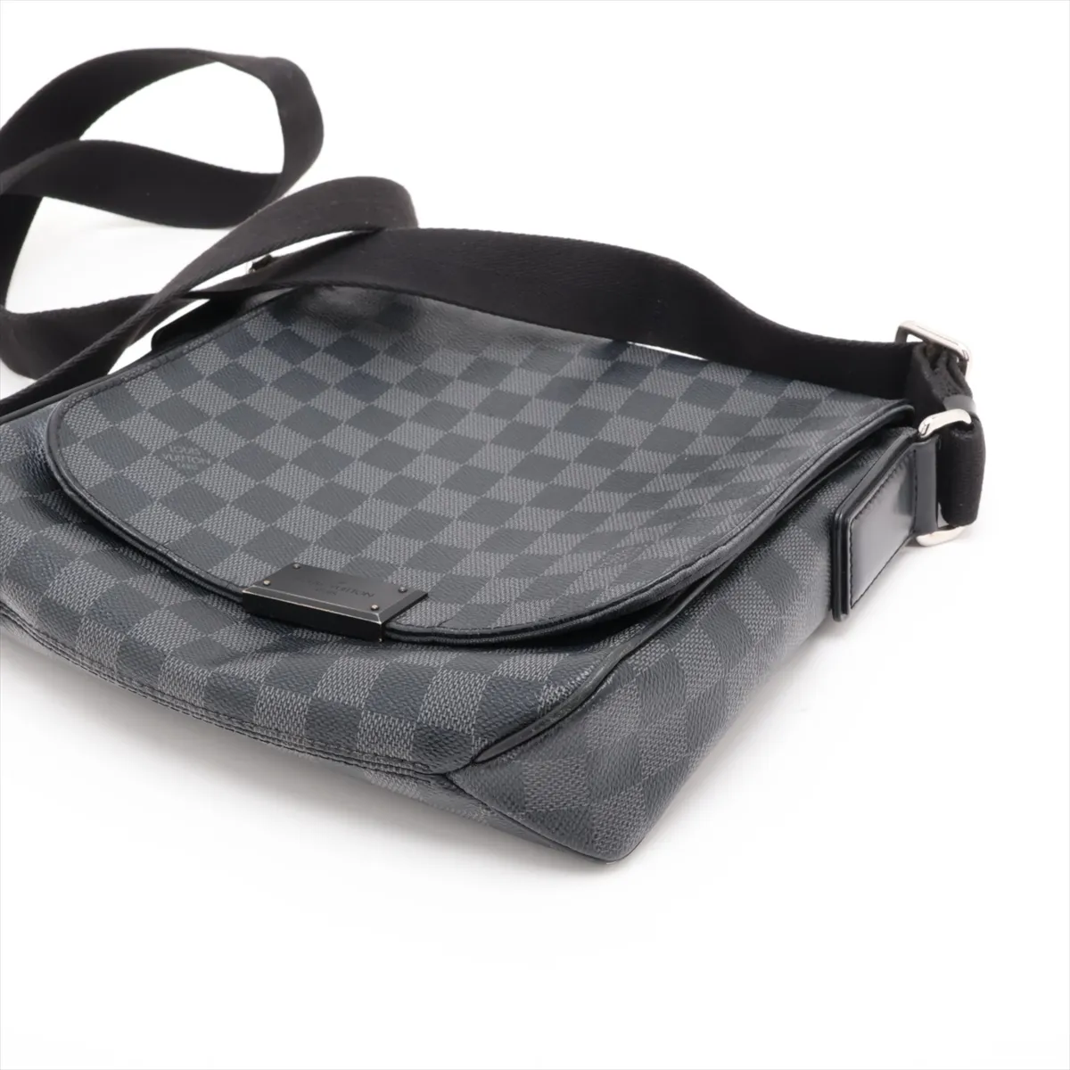 Damier Graphite District PM N41260 FL0194 Black — view 3