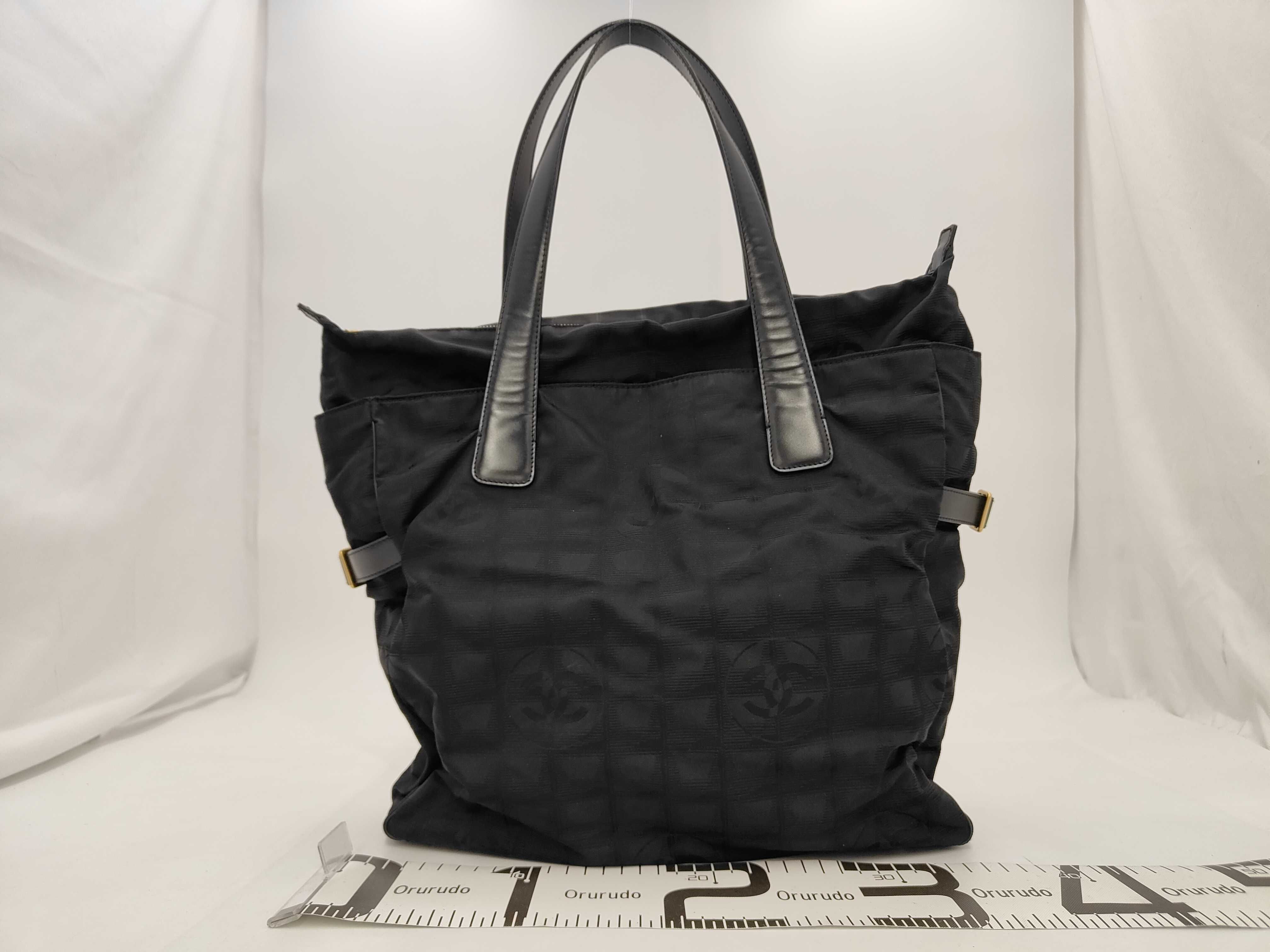 Travel Line Tote Bag — view 2