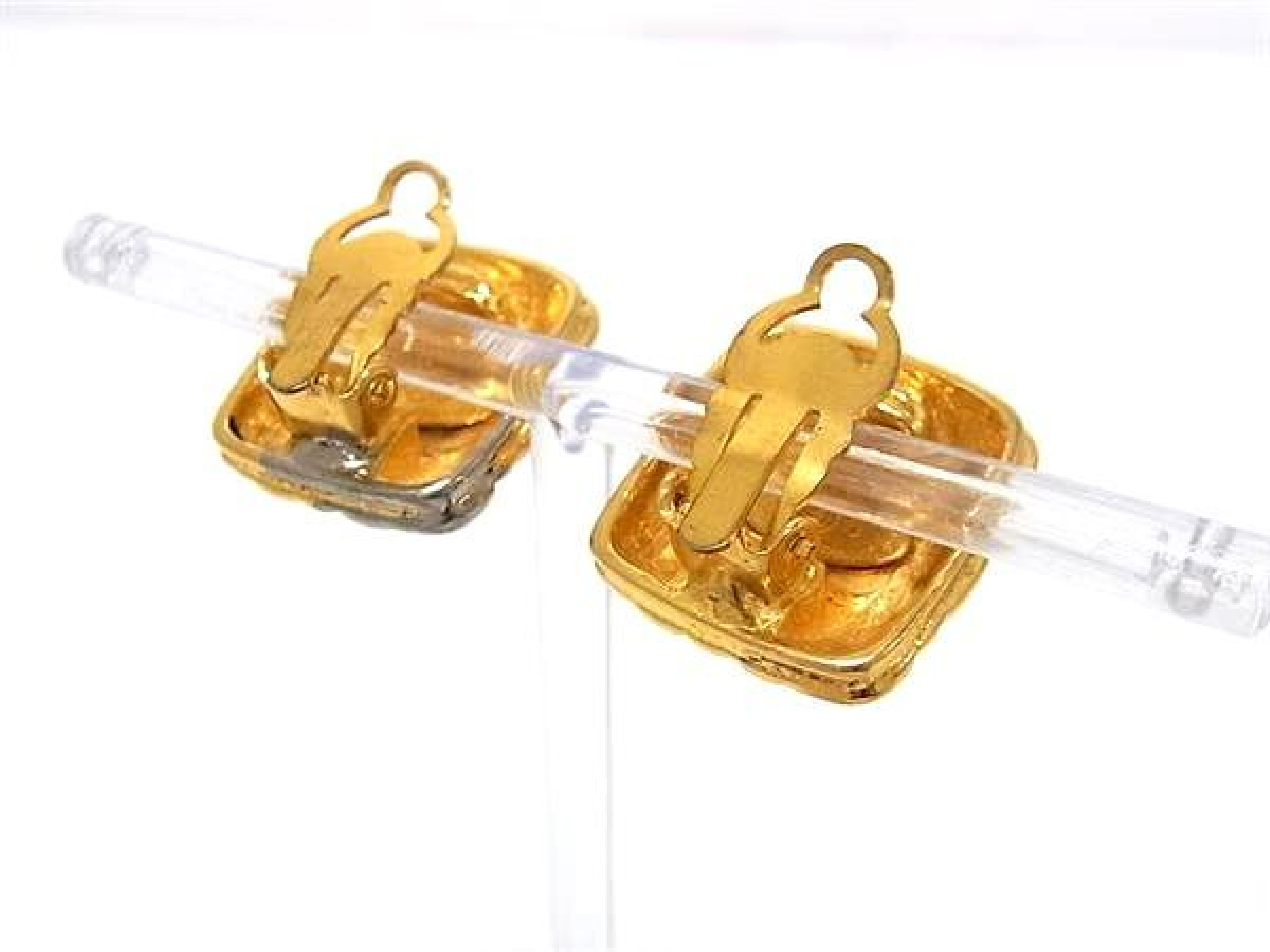 2.5 Matelassé Coco Mark Clip-on Earrings, Gold Tone, Women's Accessory, FY5410 Earrings — view 2