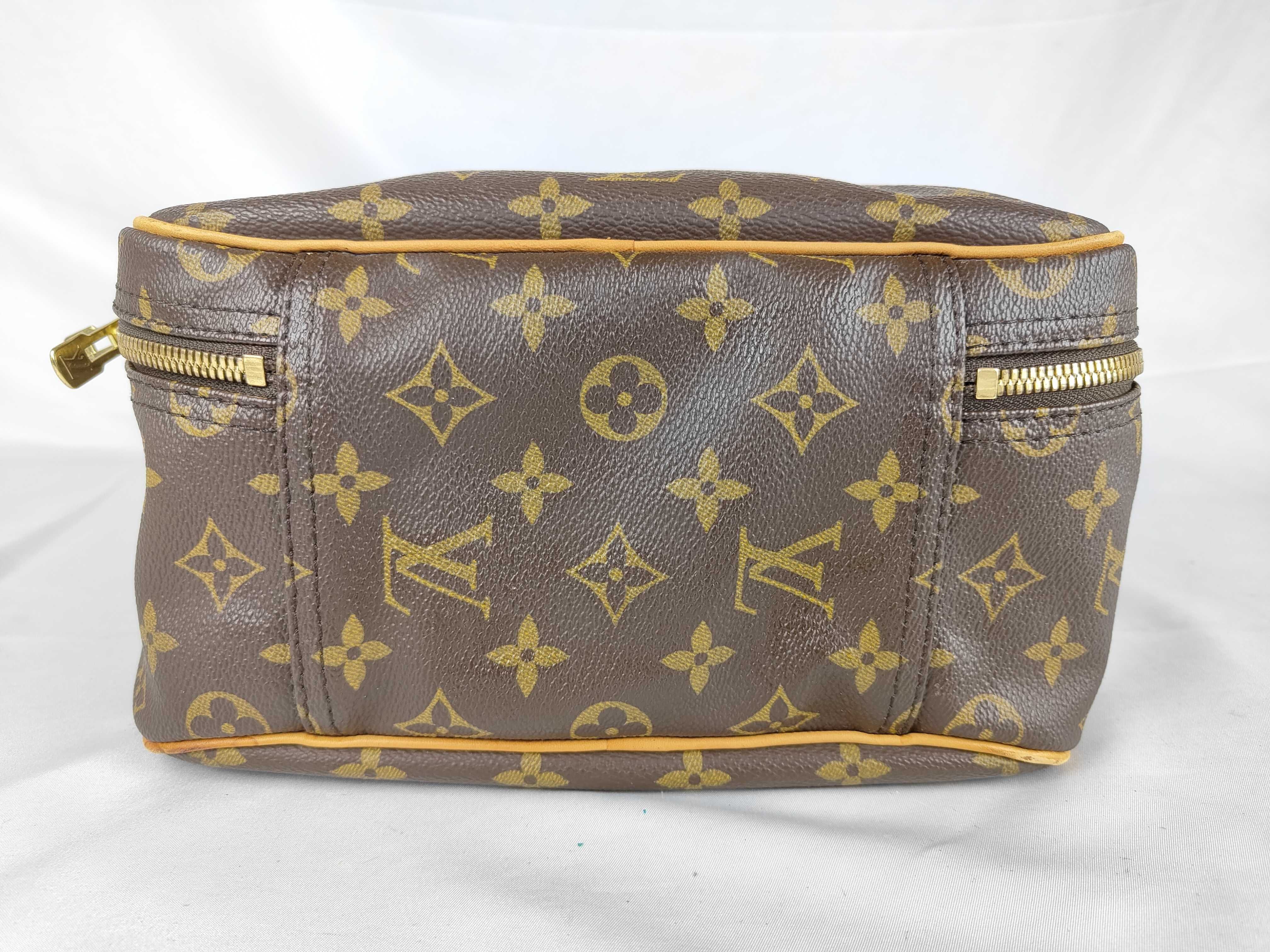 Monogram M41450 Excursion Handbag — view 9