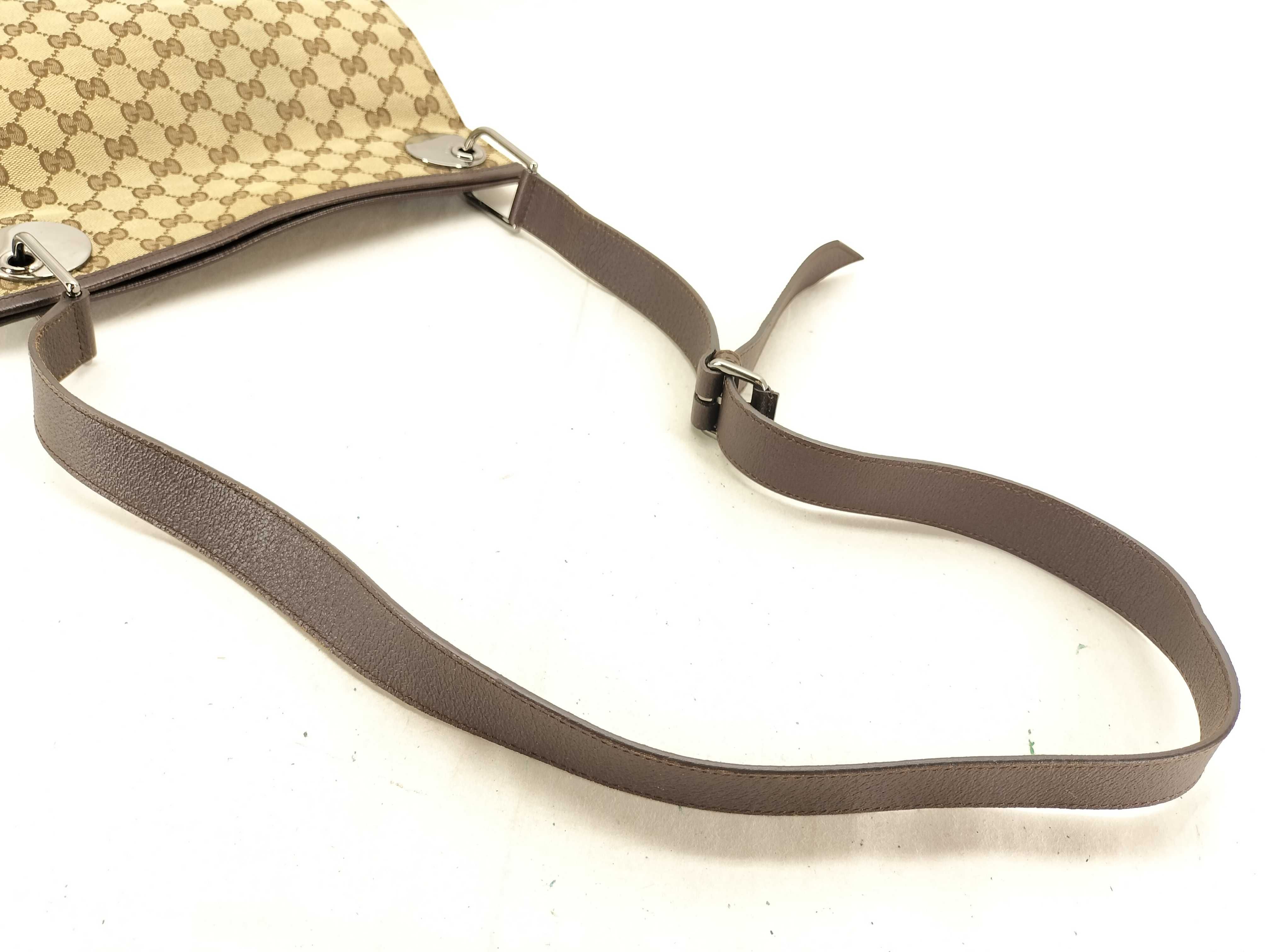 GG Canvas Gucci Bag Shoulder Bag — view 3