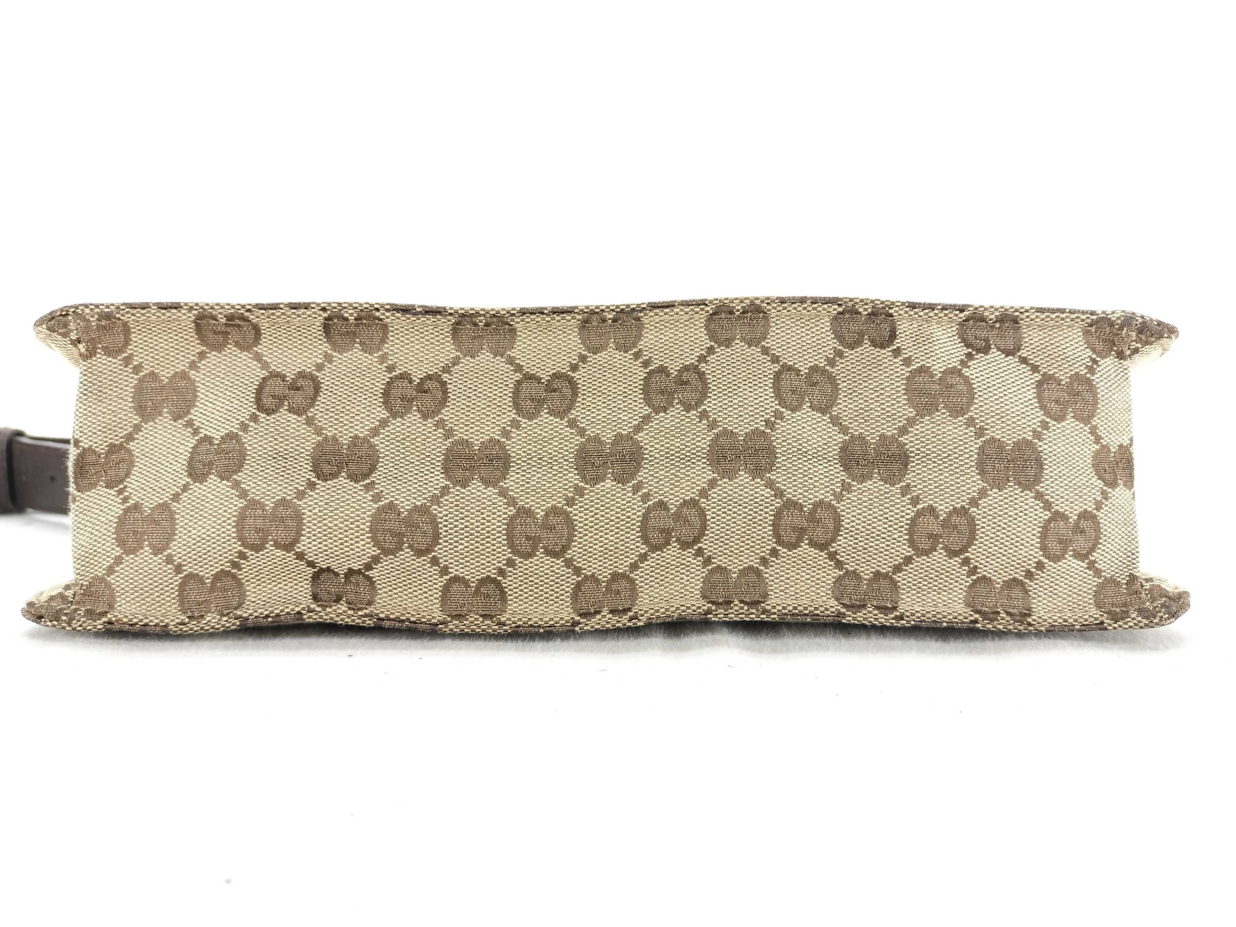 GG Canvas Gucci Bag Shoulder Bag — view 7