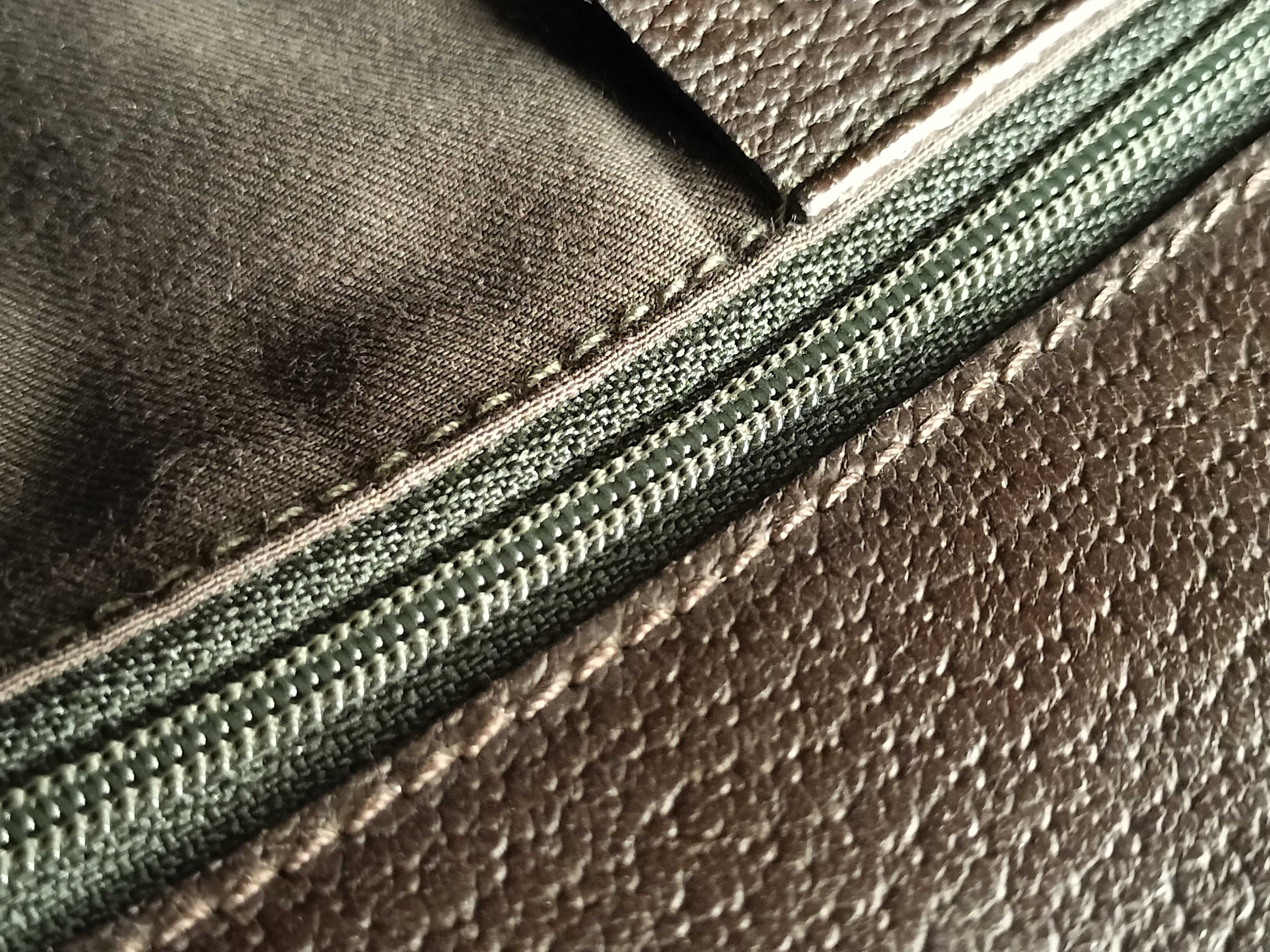 GG Canvas Gucci Bag Shoulder Bag — view 8