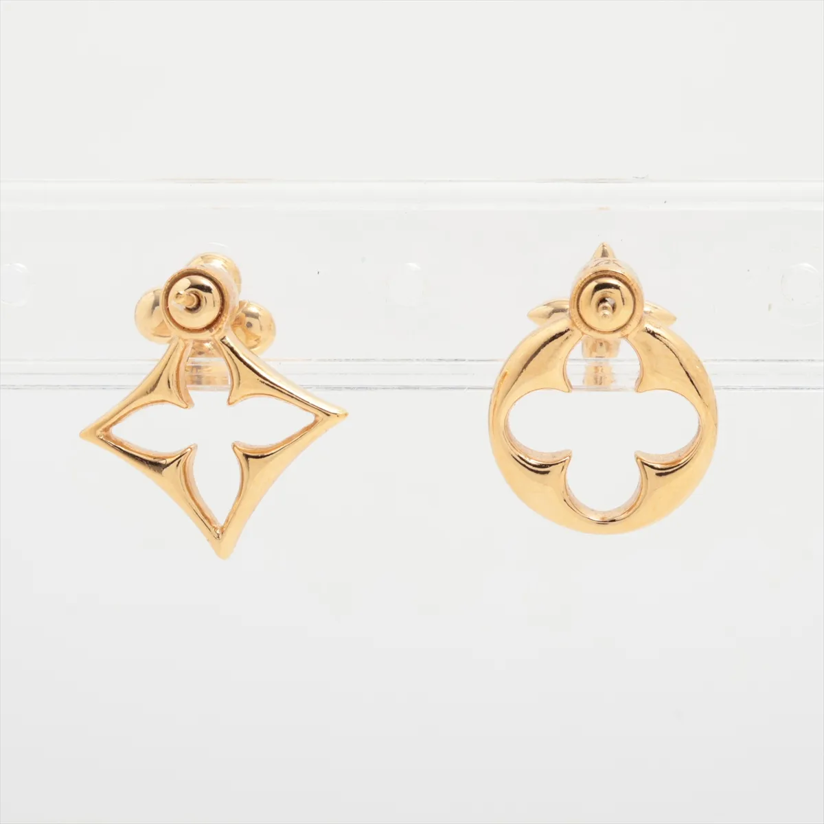 M00770 LV Flower Gram Earrings LE0226 (Pair) GP Gold. Shows signs of wear including — view 2
