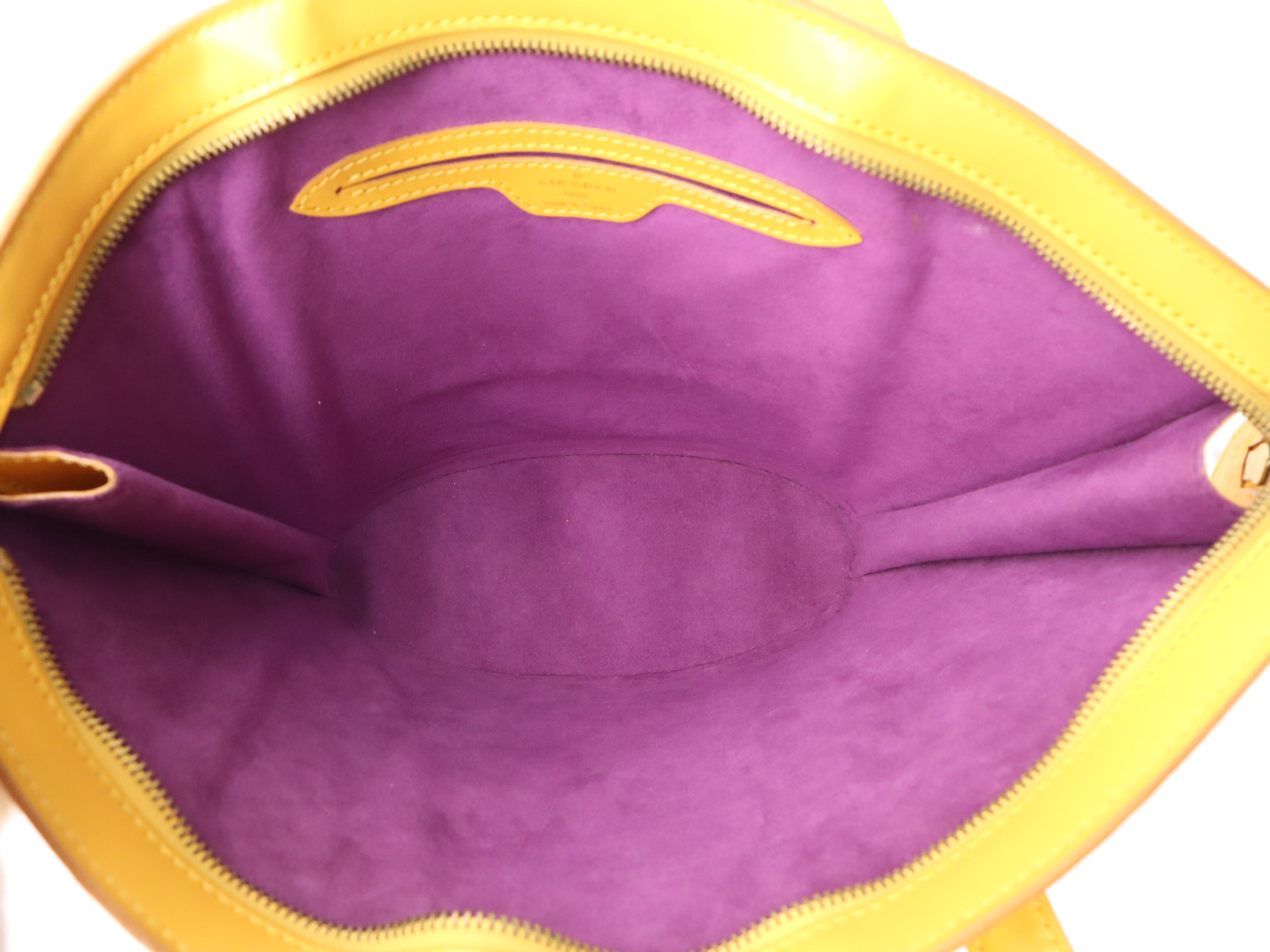 M52279 Epi Saint Jacques Tassili Yellow Handbag — view 11